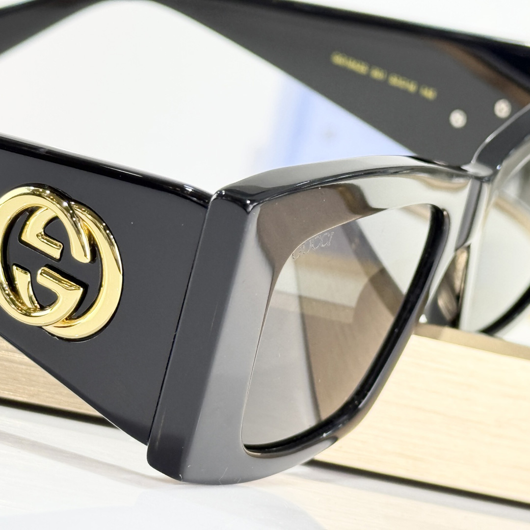 Gucci Square Frame Sunglasses  GG1842S - EUR FASHION