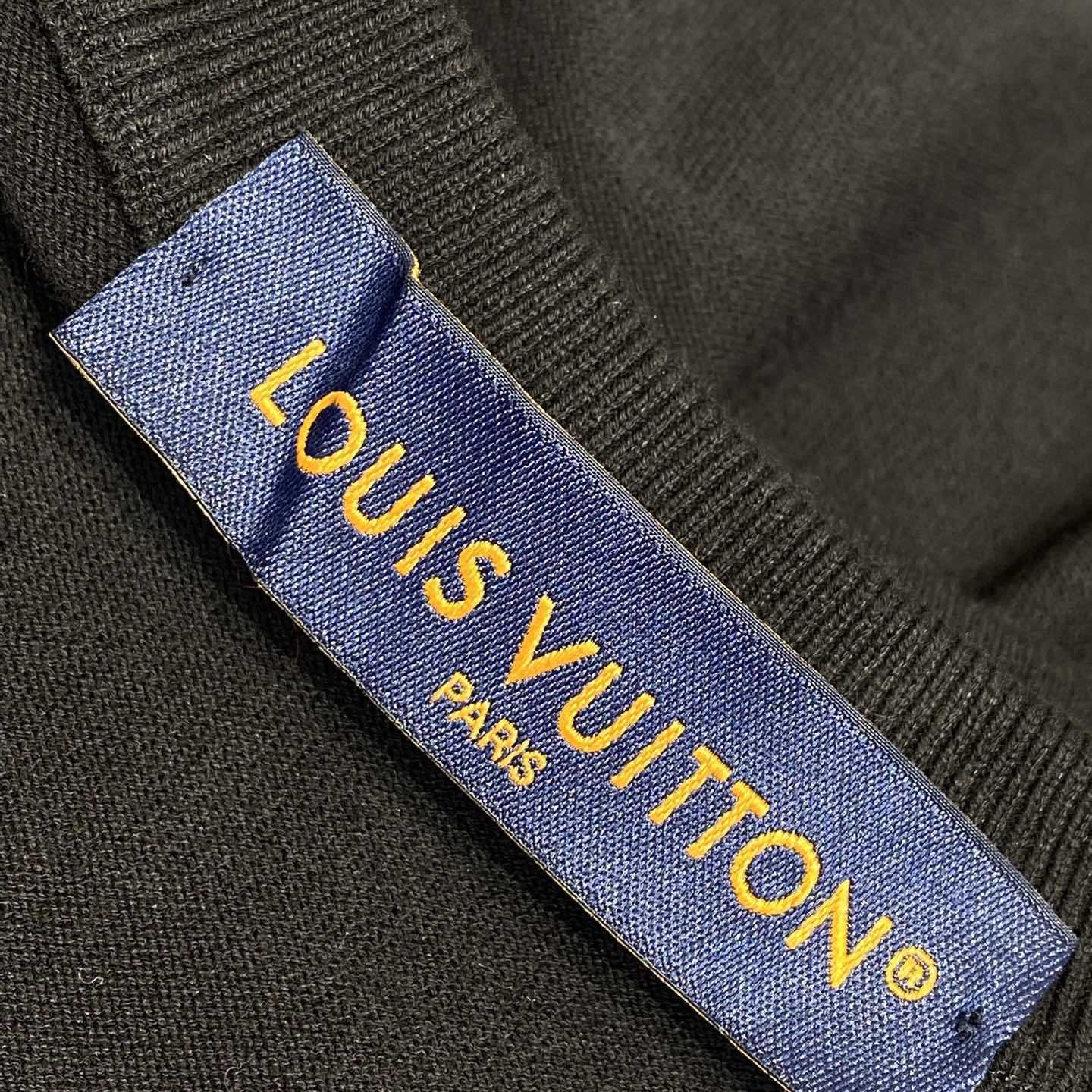 Louis Vuitton Signature Cotton Crewneck - EUR FASHION