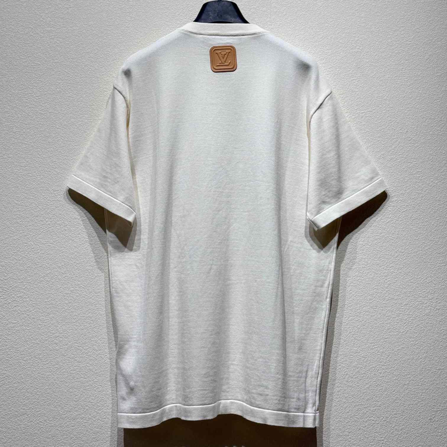 Louis Vuitton VVN Patch Short-Sleeved Cotton Crewneck   1AHCWG - EUR FASHION