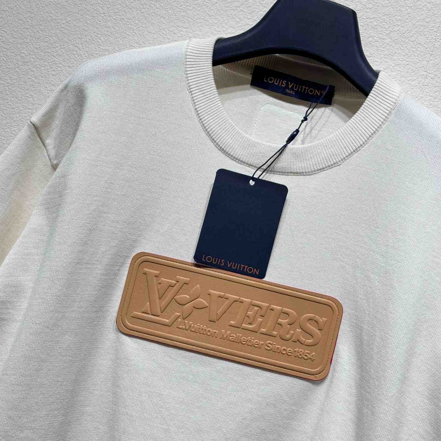 Louis Vuitton VVN Patch Short-Sleeved Cotton Crewneck   1AHCWG - EUR FASHION