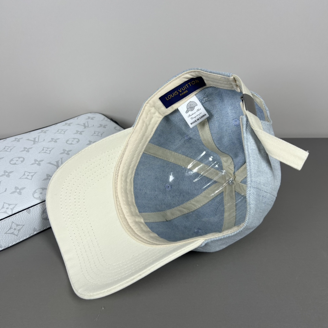 Louis Vuitton Cap - EUR FASHION