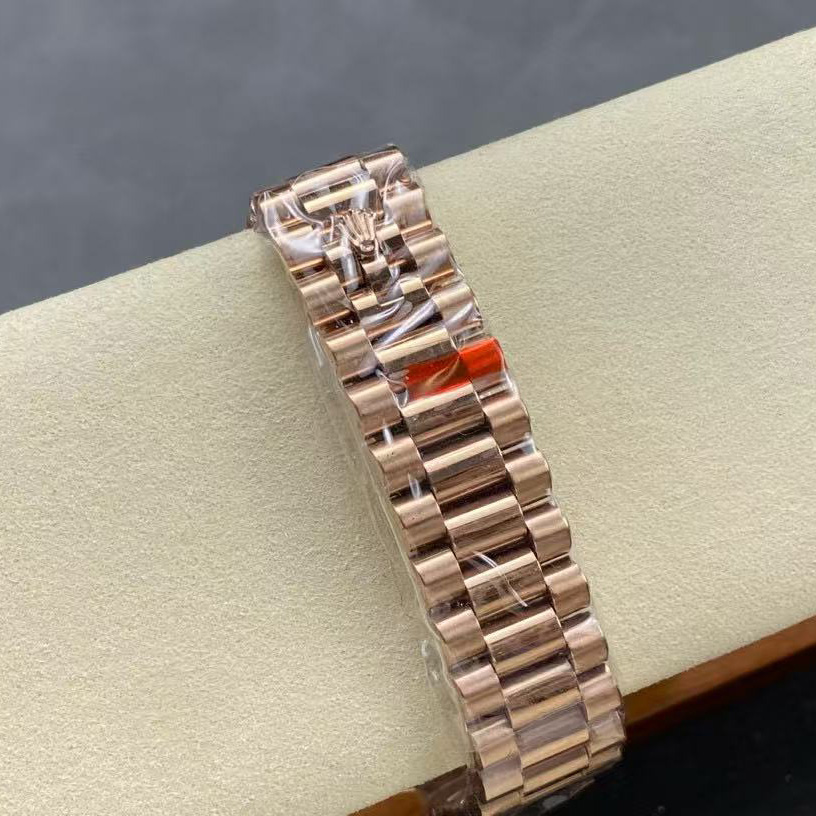Rolex Day Date Watch   - EUR FASHION