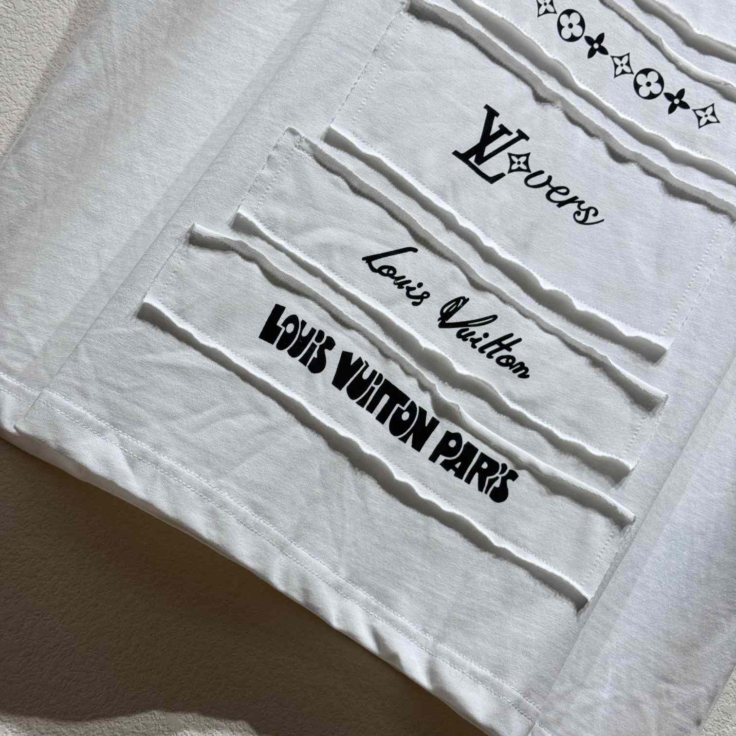 Louis Vuitton Short-Sleeved T-Shirt   - EUR FASHION
