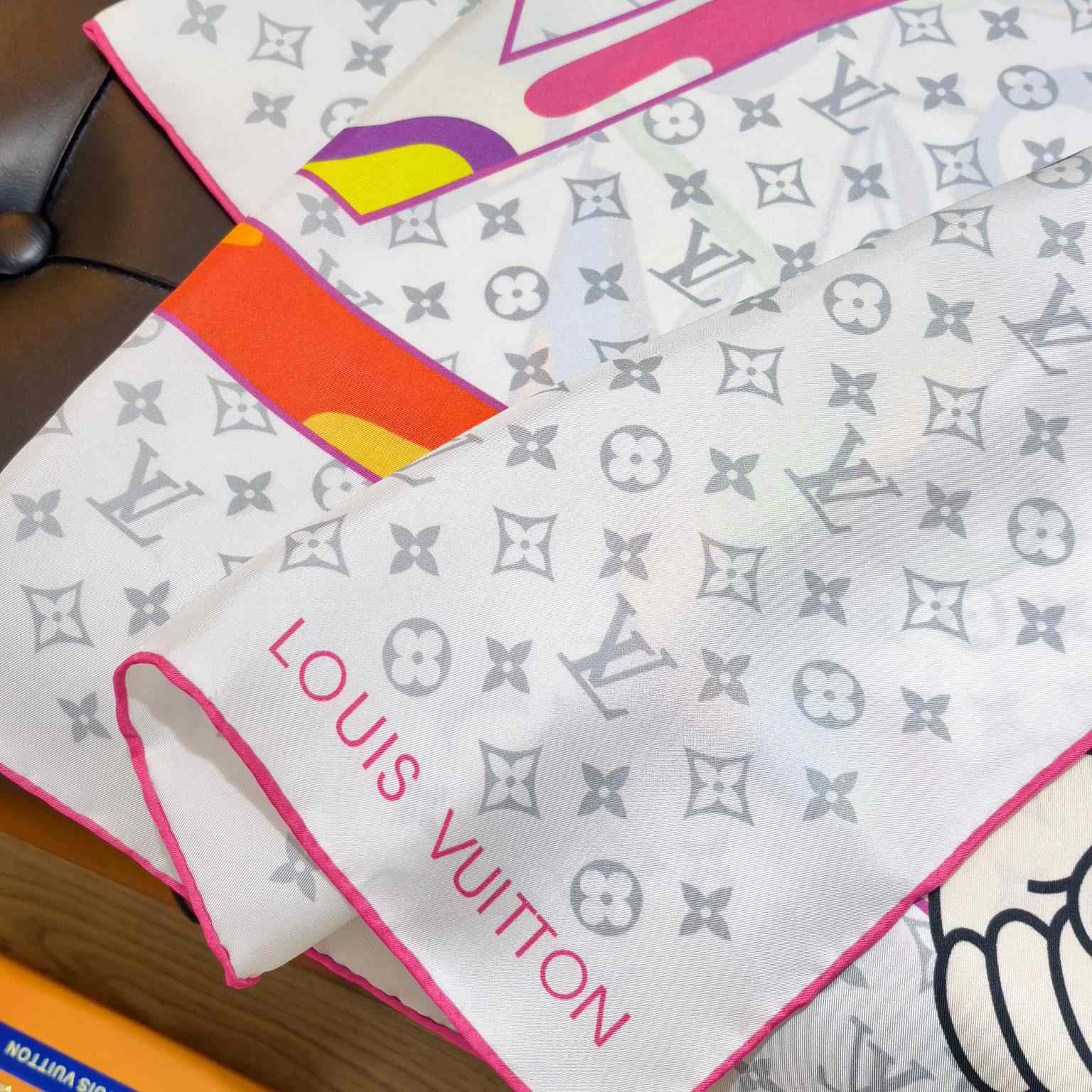 Louis Vuitton LV x TM Monogram Superflat Square 90   M96097 - EUR FASHION