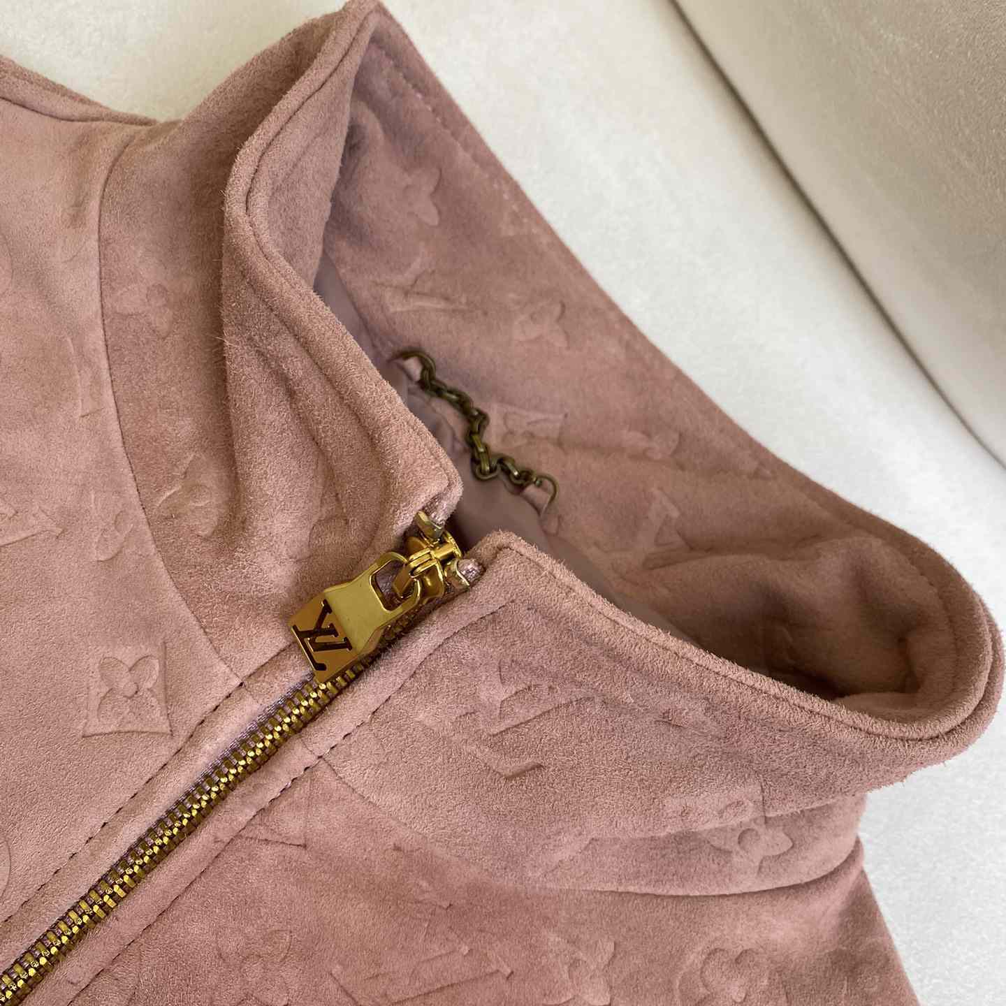 Louis Vuitton Monogram Debossed Leather Tracksuit Jacket   1AHBU4 - EUR FASHION
