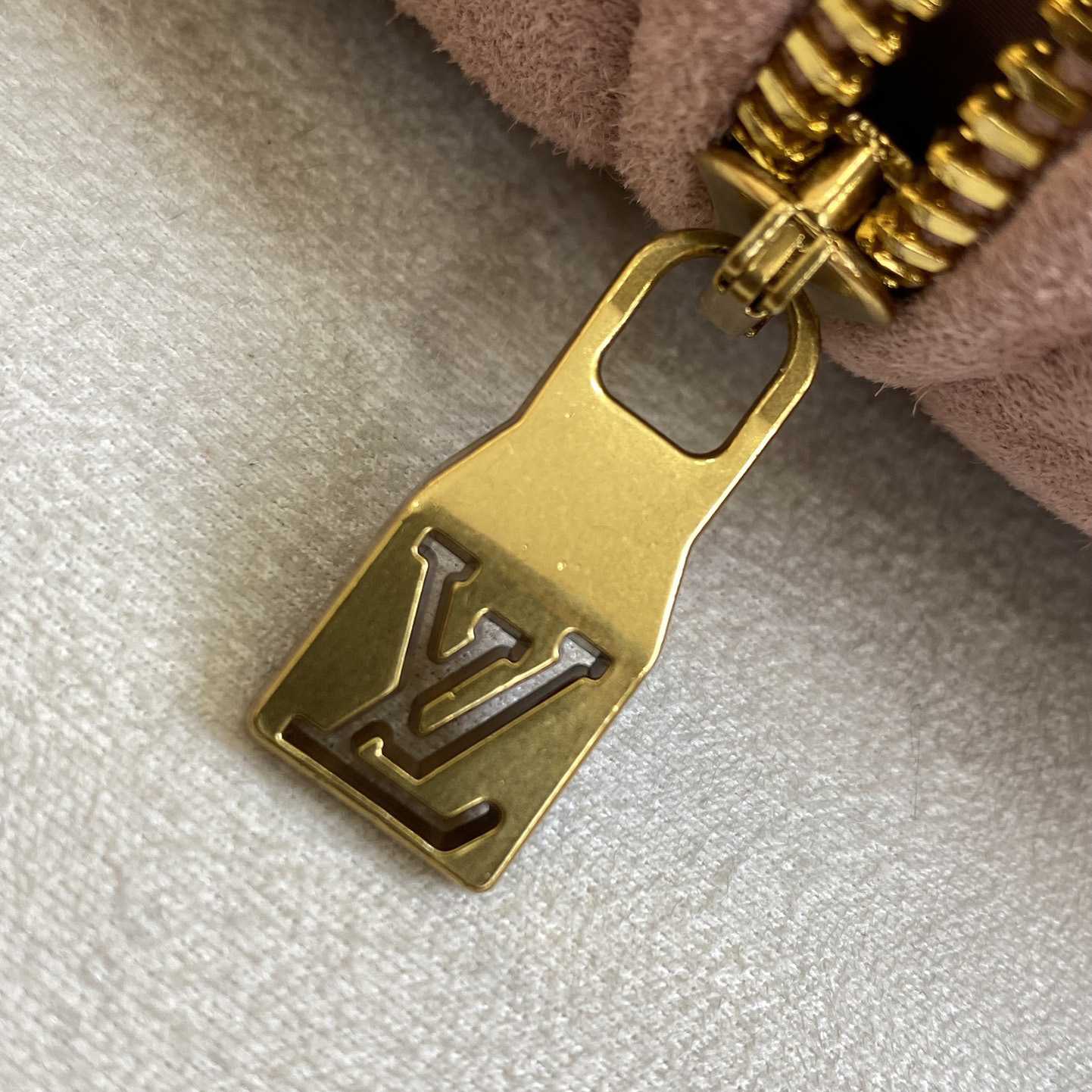 Louis Vuitton Monogram Debossed Leather Tracksuit Jacket   1AHBU4 - EUR FASHION