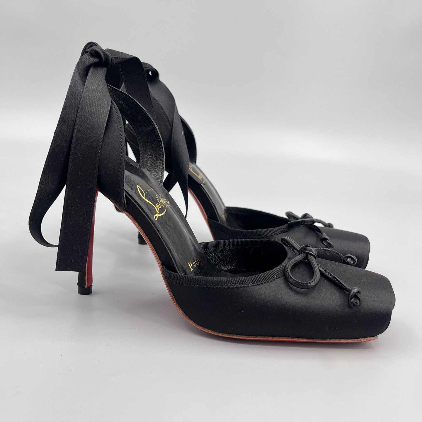 Christian Louboutin Cassia Lace-Up Slingback Pumps - EUR FASHION