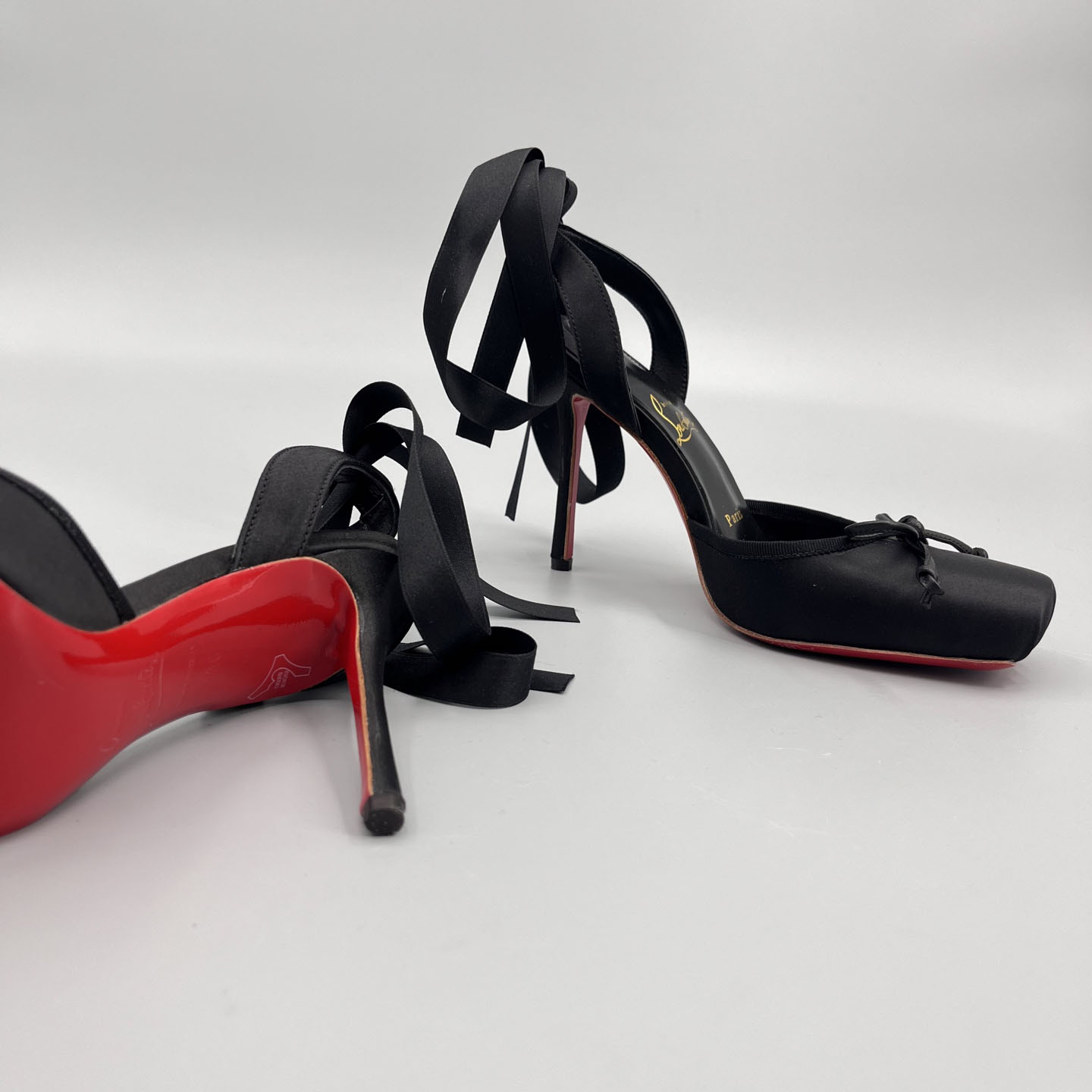 Christian Louboutin Cassia Lace-Up Slingback Pumps - EUR FASHION