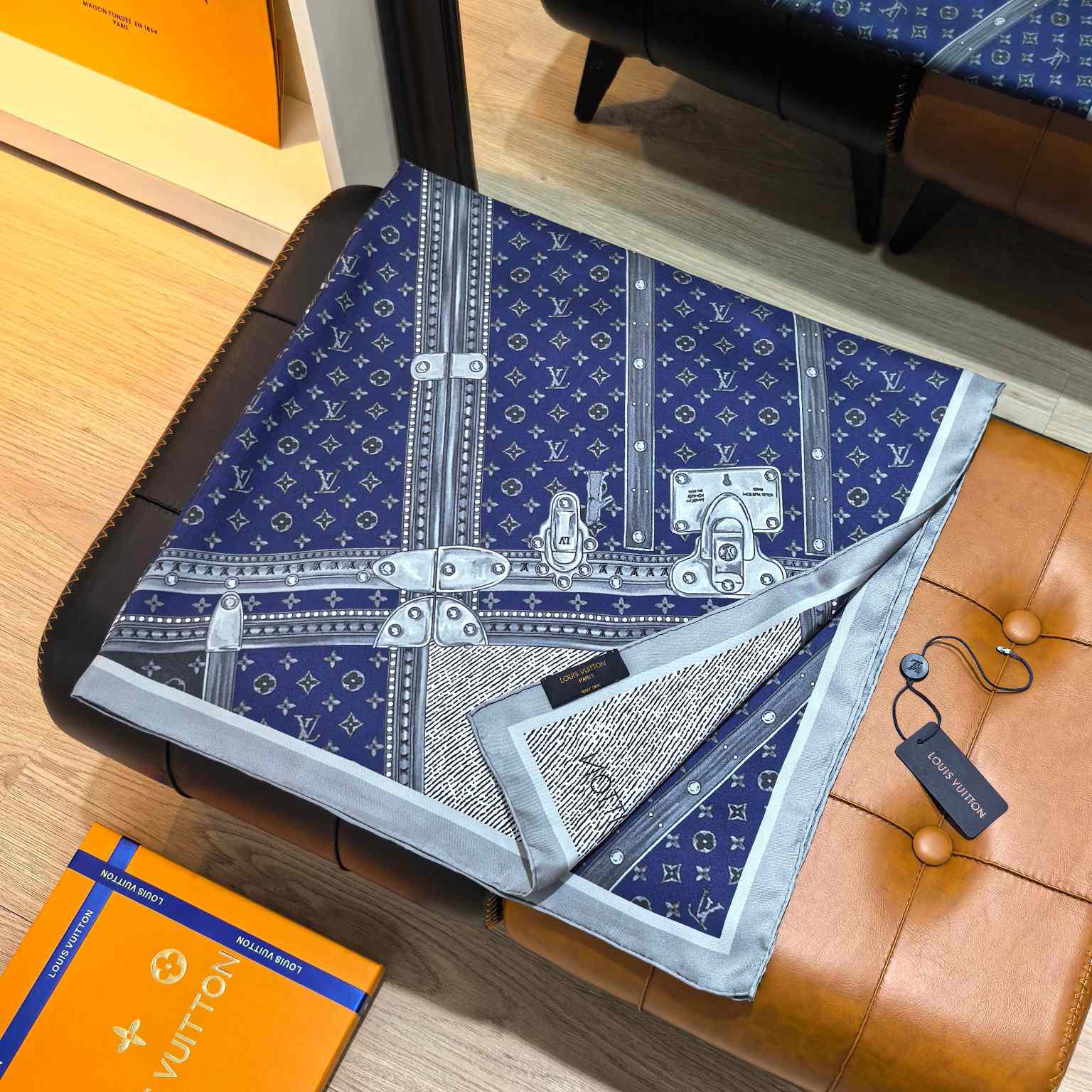 Louis Vuitton Time Trunk Square 90   - EUR FASHION