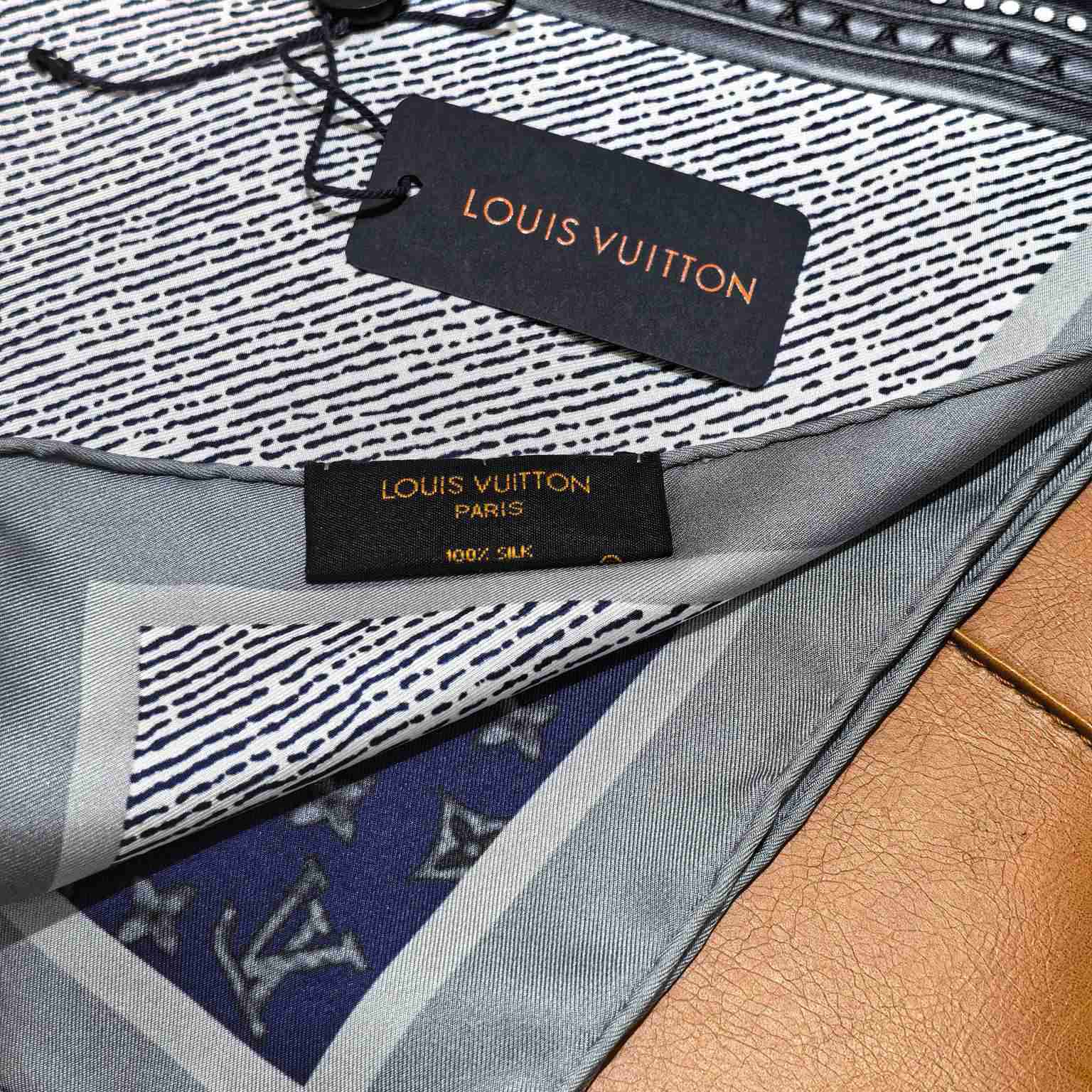 Louis Vuitton Time Trunk Square 90   - EUR FASHION