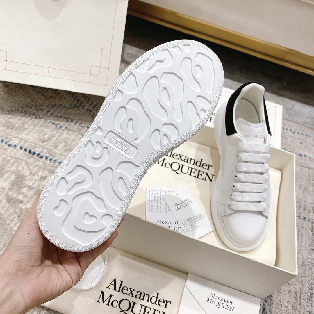 Alexander Mqueen Oversized Sneakers - EUR FASHION