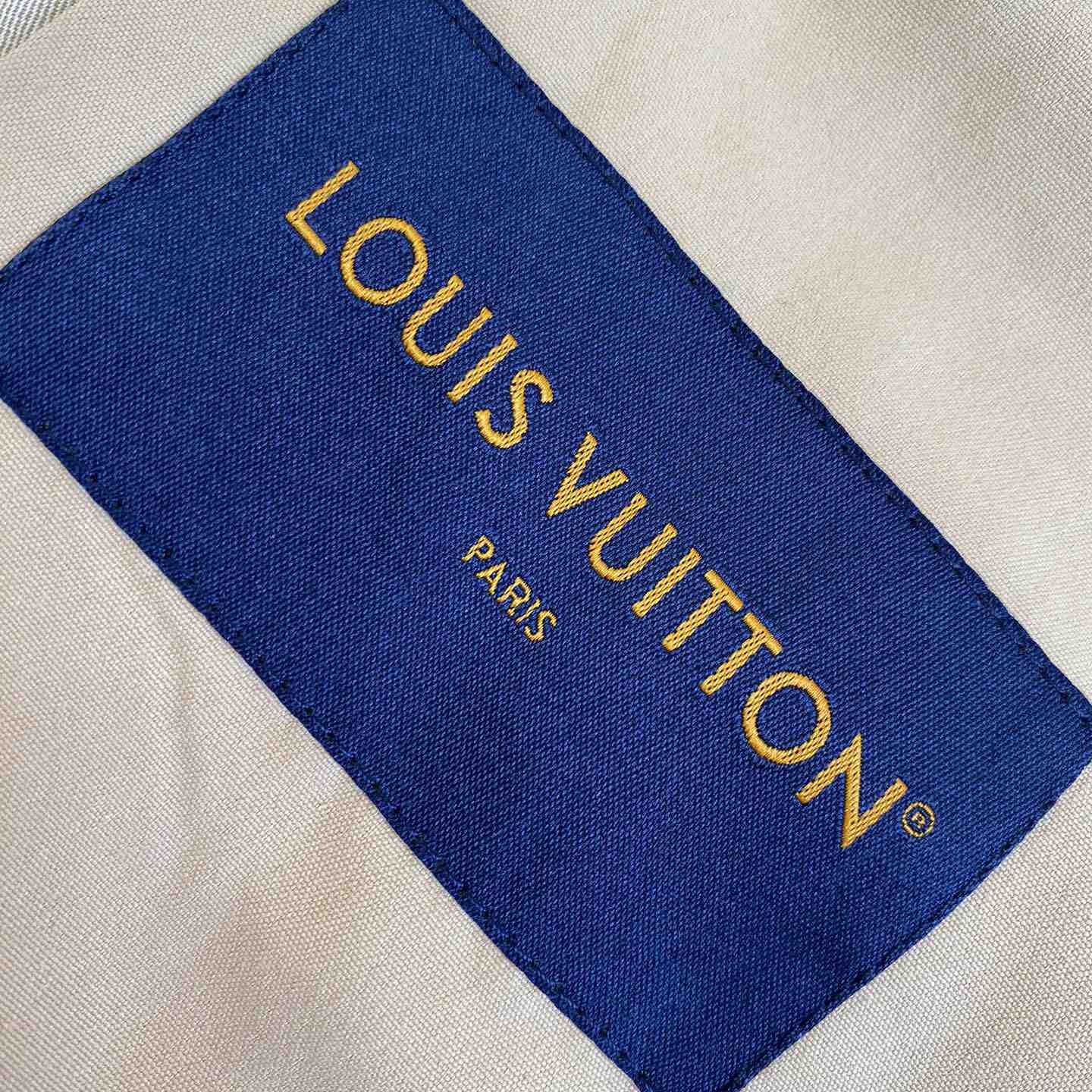 Louis Vuitton Jacket - EUR FASHION