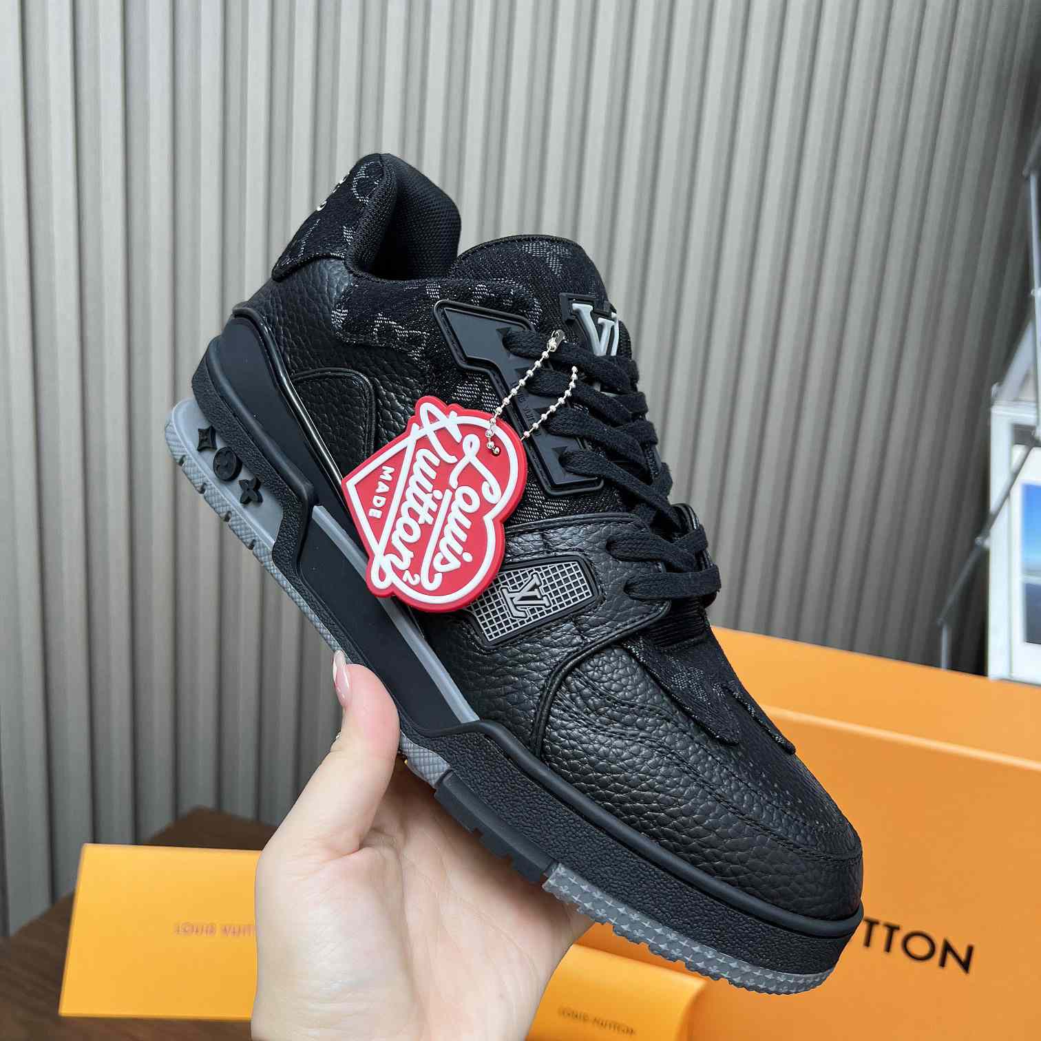 Louis Vuitton LV Trainer Sneaker    1A9IPP - EUR FASHION