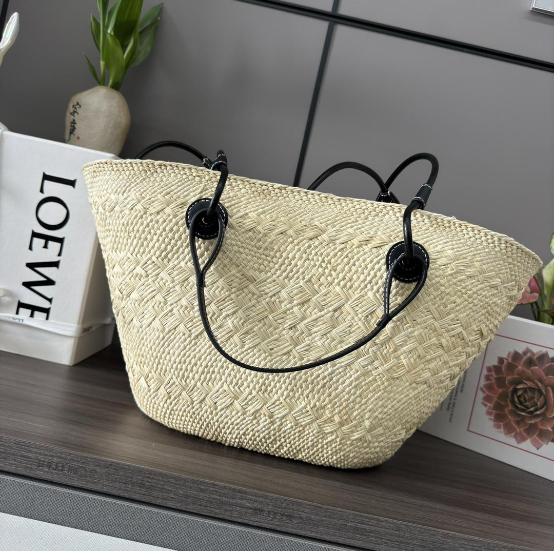 Loewe Medium Anagram Basket Bag In Iraca Palm And Calfskin - EUR FASHION