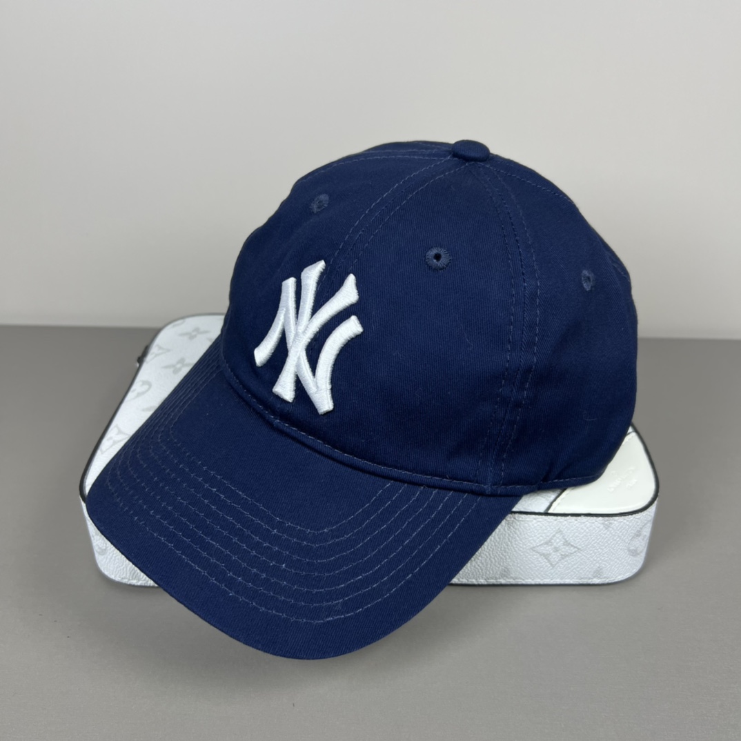 New York Yankees Cap In Blue - EUR FASHION