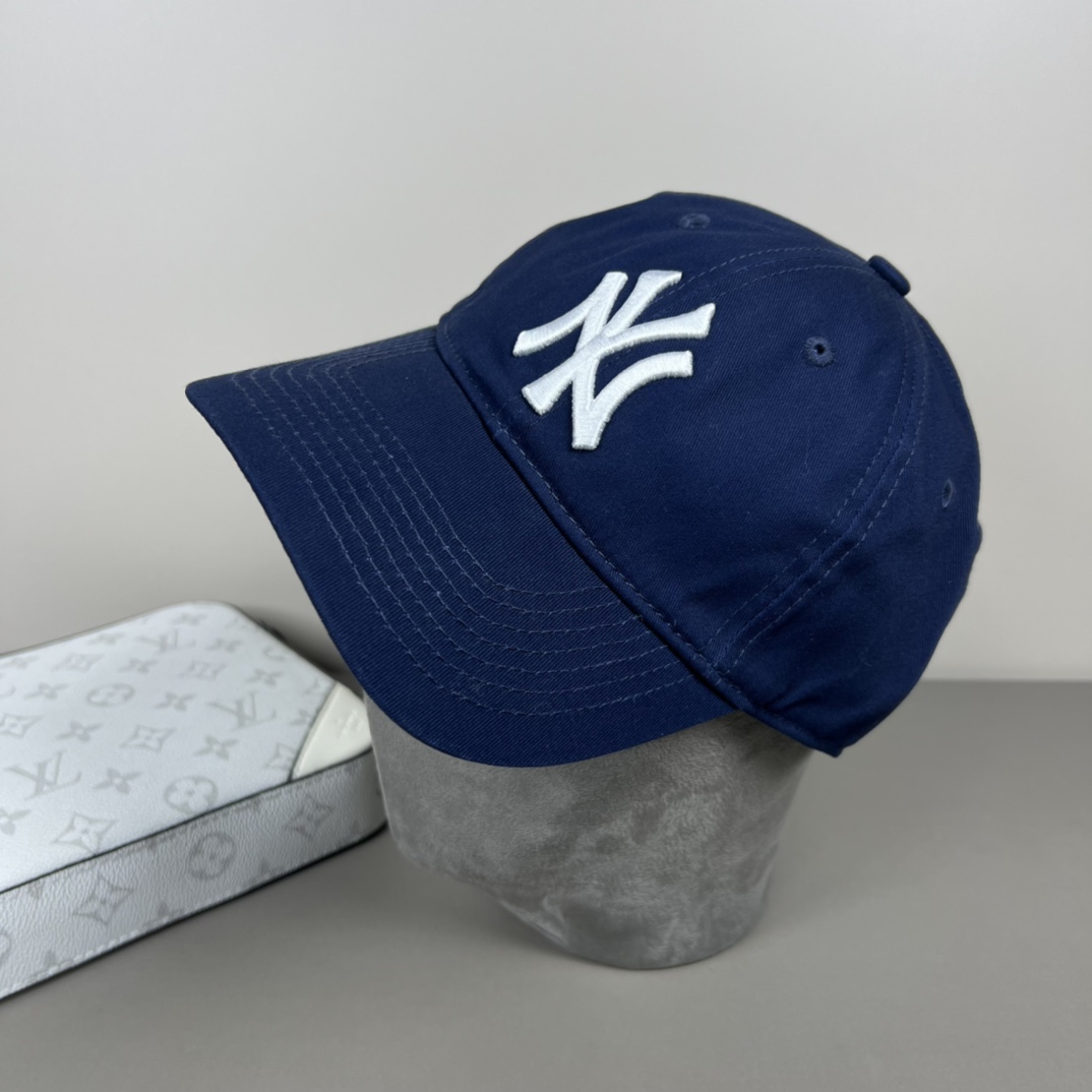 New York Yankees Cap In Blue - EUR FASHION