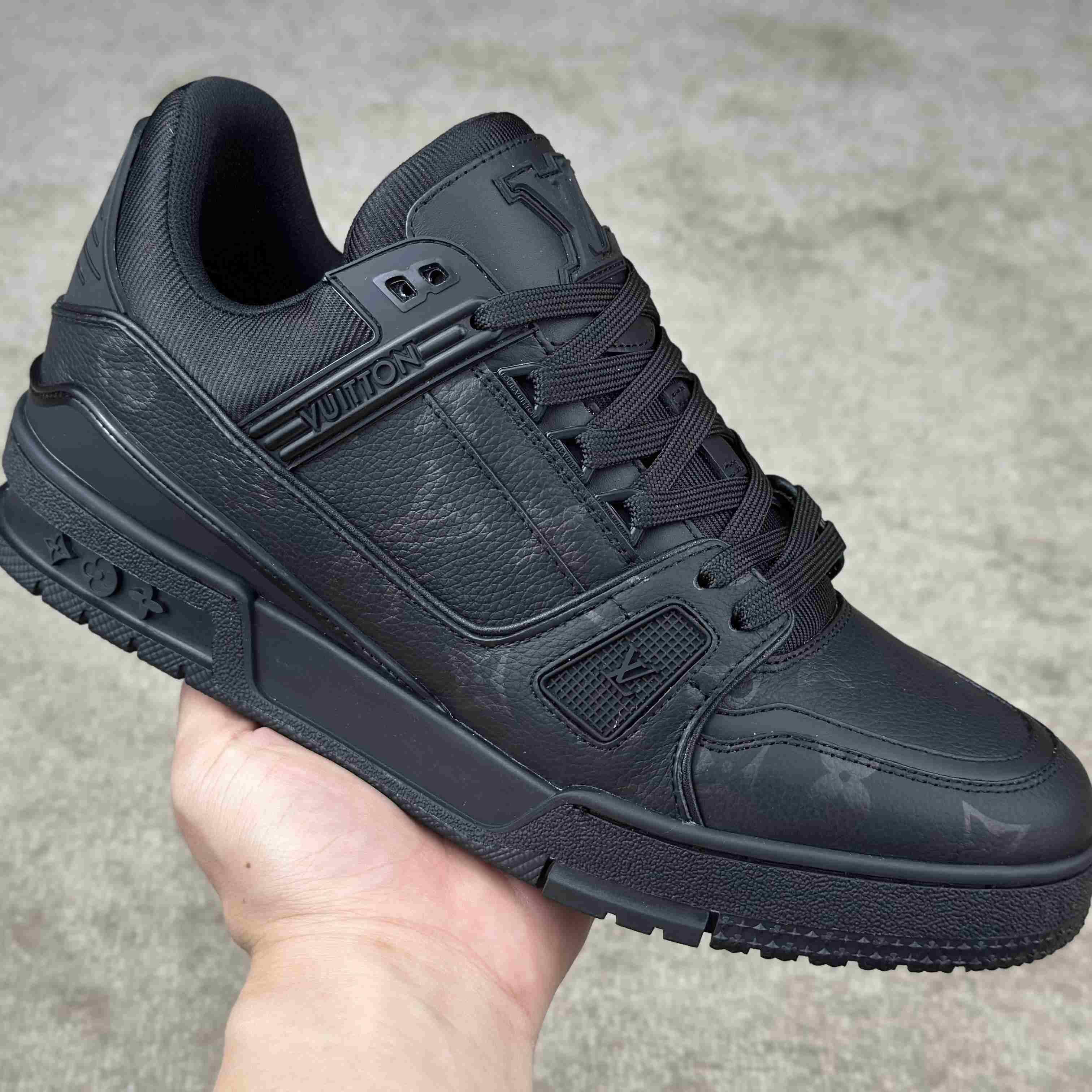 Louis Vuitton LV Trainer Sneaker       1AHDBU - EUR FASHION