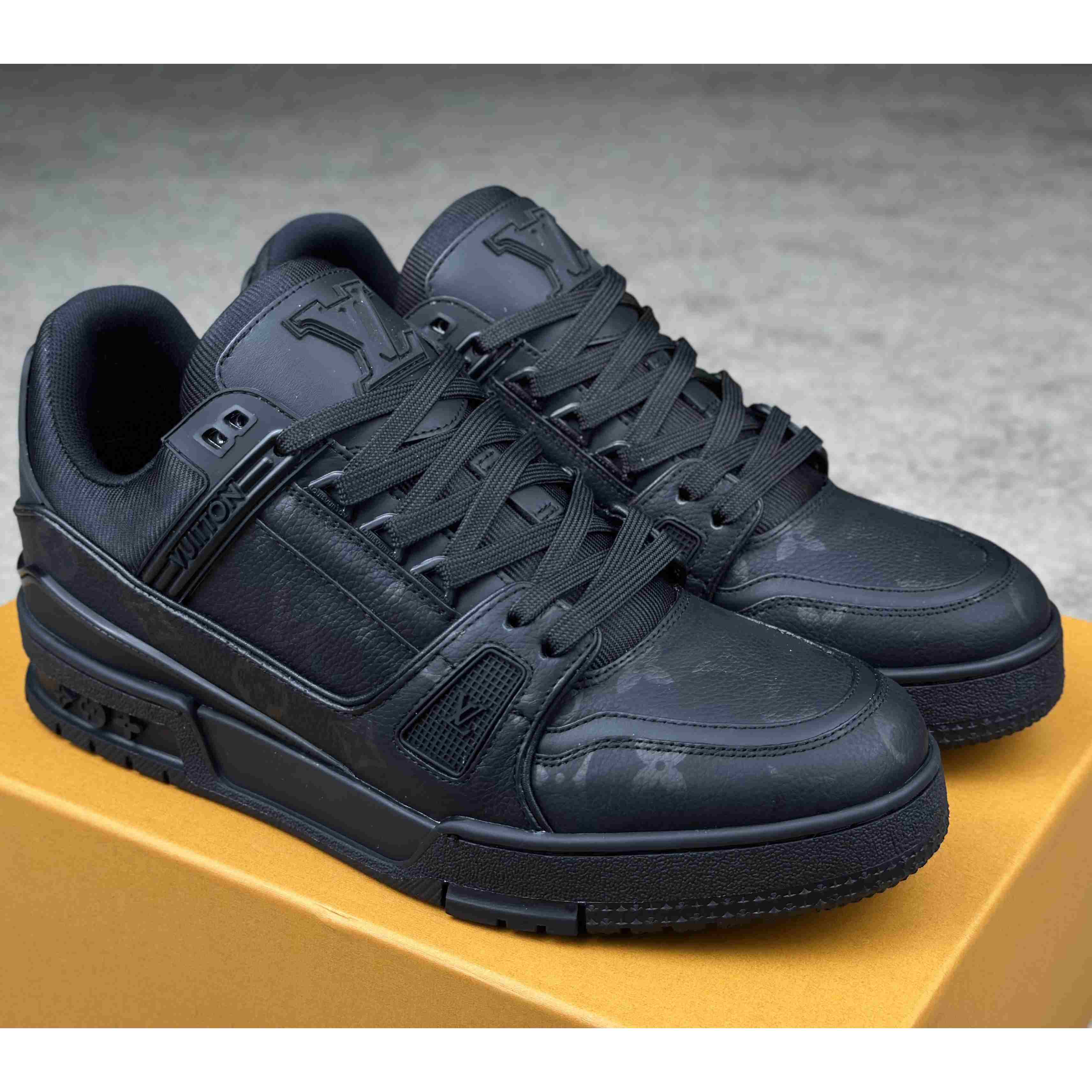 Louis Vuitton LV Trainer Sneaker       1AHDBU - EUR FASHION