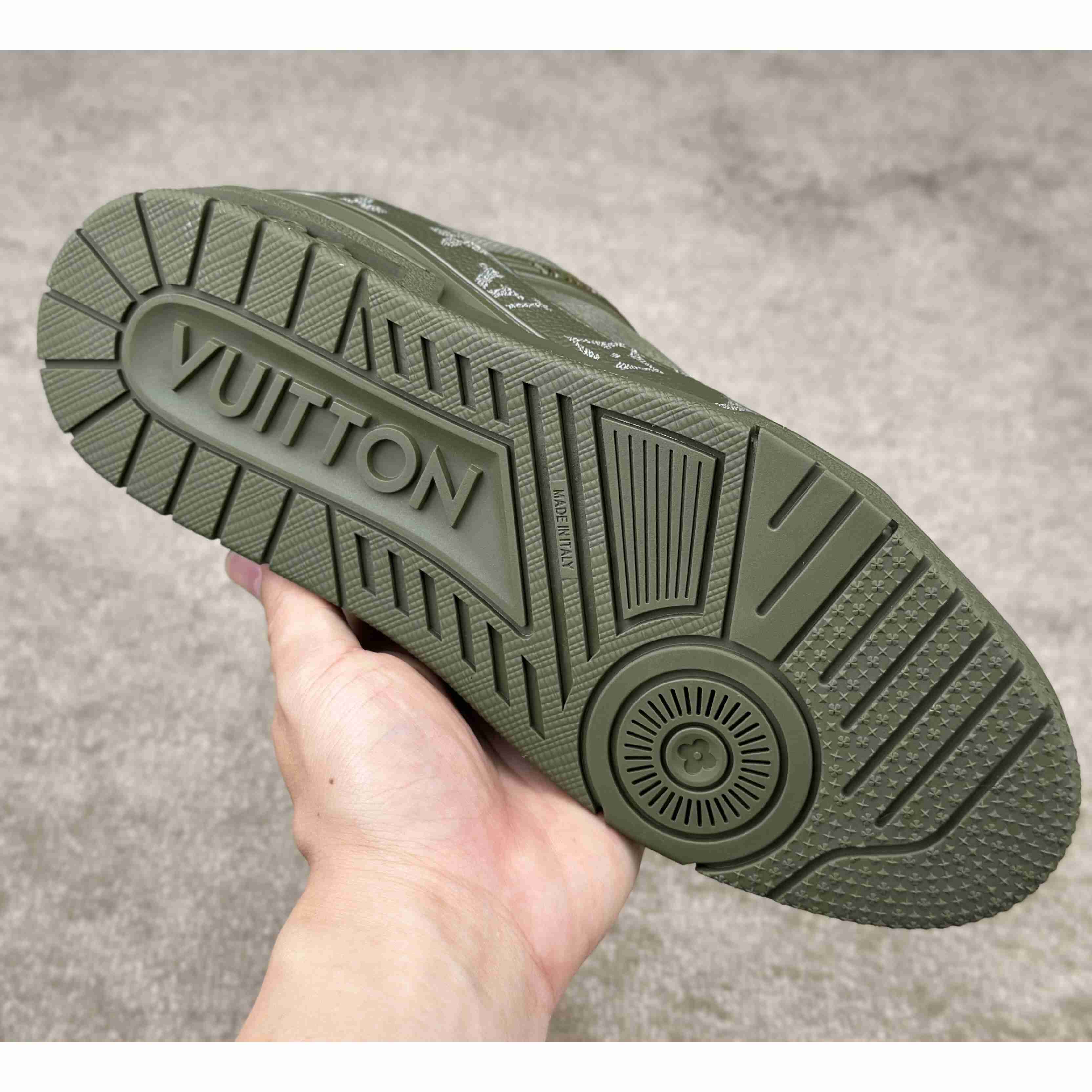 Louis Vuitton LV Trainer Sneaker       1AH995 - EUR FASHION