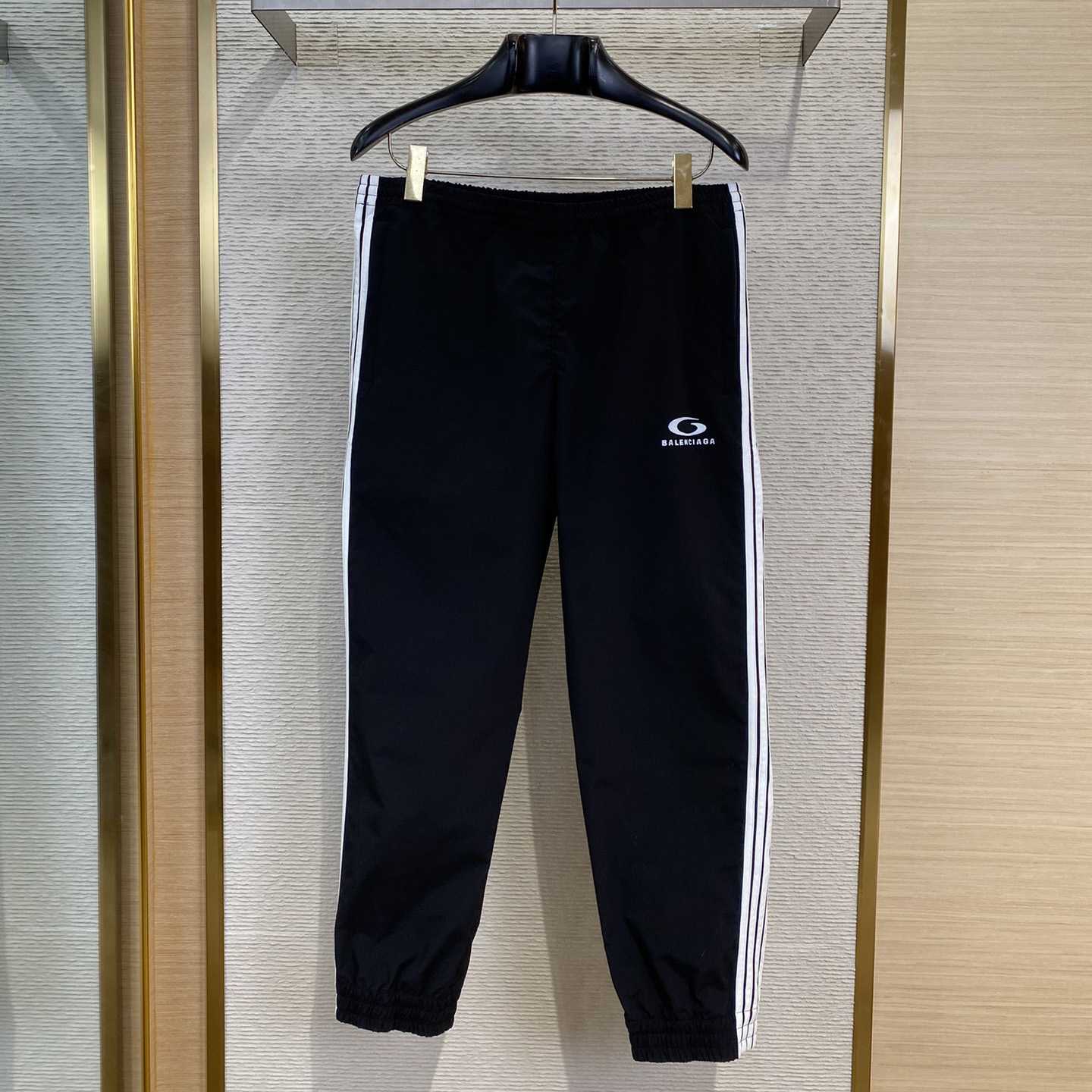 Balenciaga Fitted Tracksuit Pants In Black - EUR FASHION