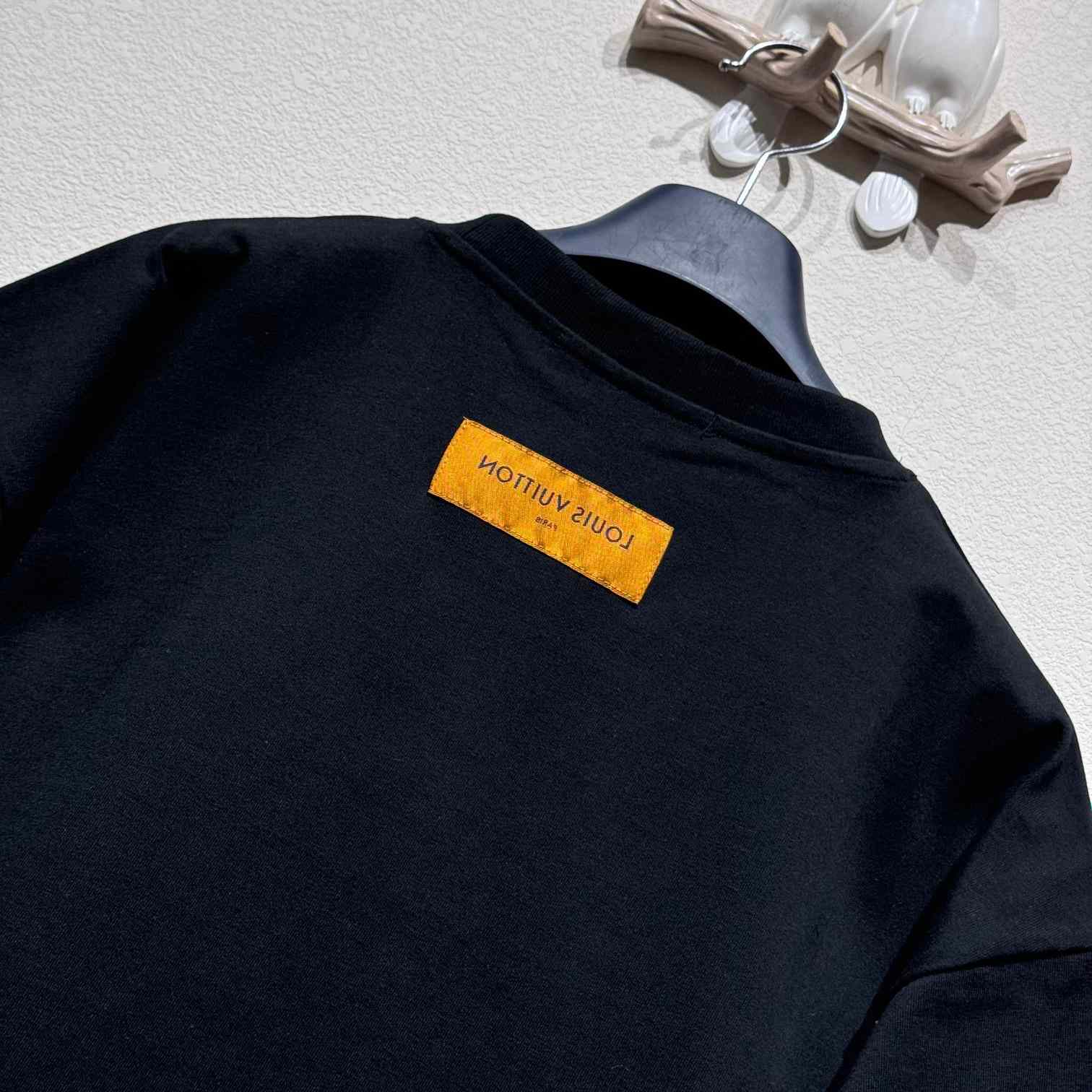 Louis Vuitton Short-Sleeved T-Shirt   - EUR FASHION