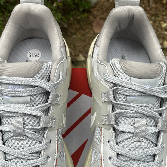 Nike V2K Sneaker        FD0736-202 - EUR FASHION