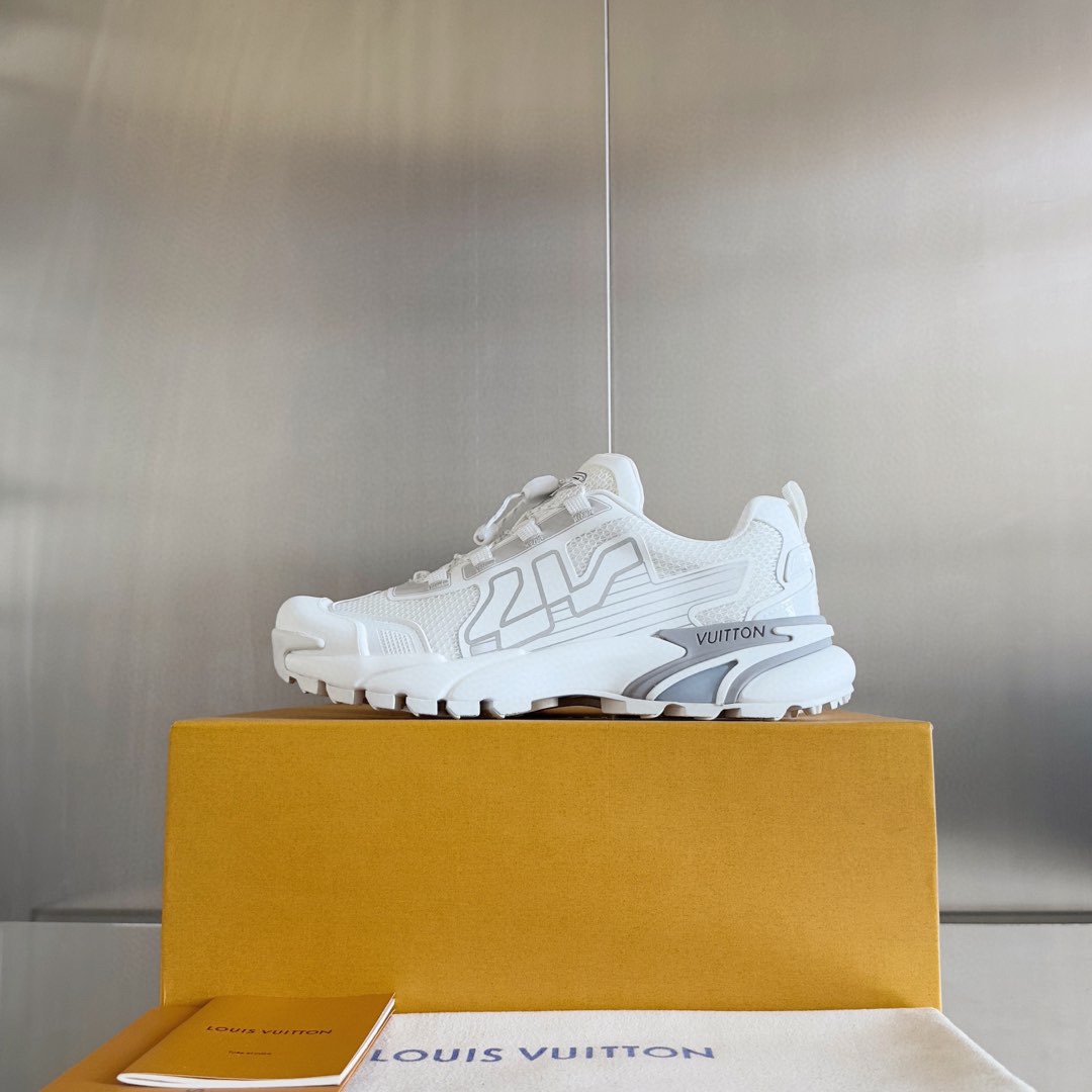 Louis Vuitton LV Runner Tatic Sneaker   1ADGZF - EUR FASHION
