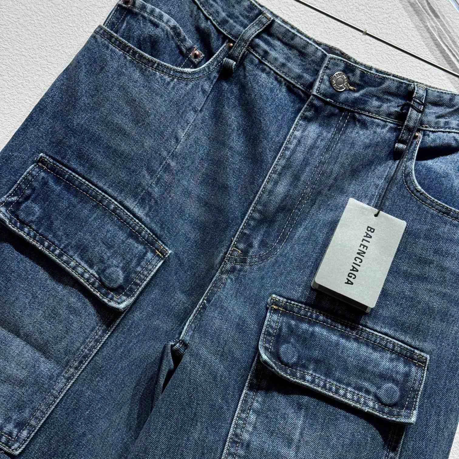 Balenciaga Mid-rise Wide-leg Cargo Jeans - EUR FASHION