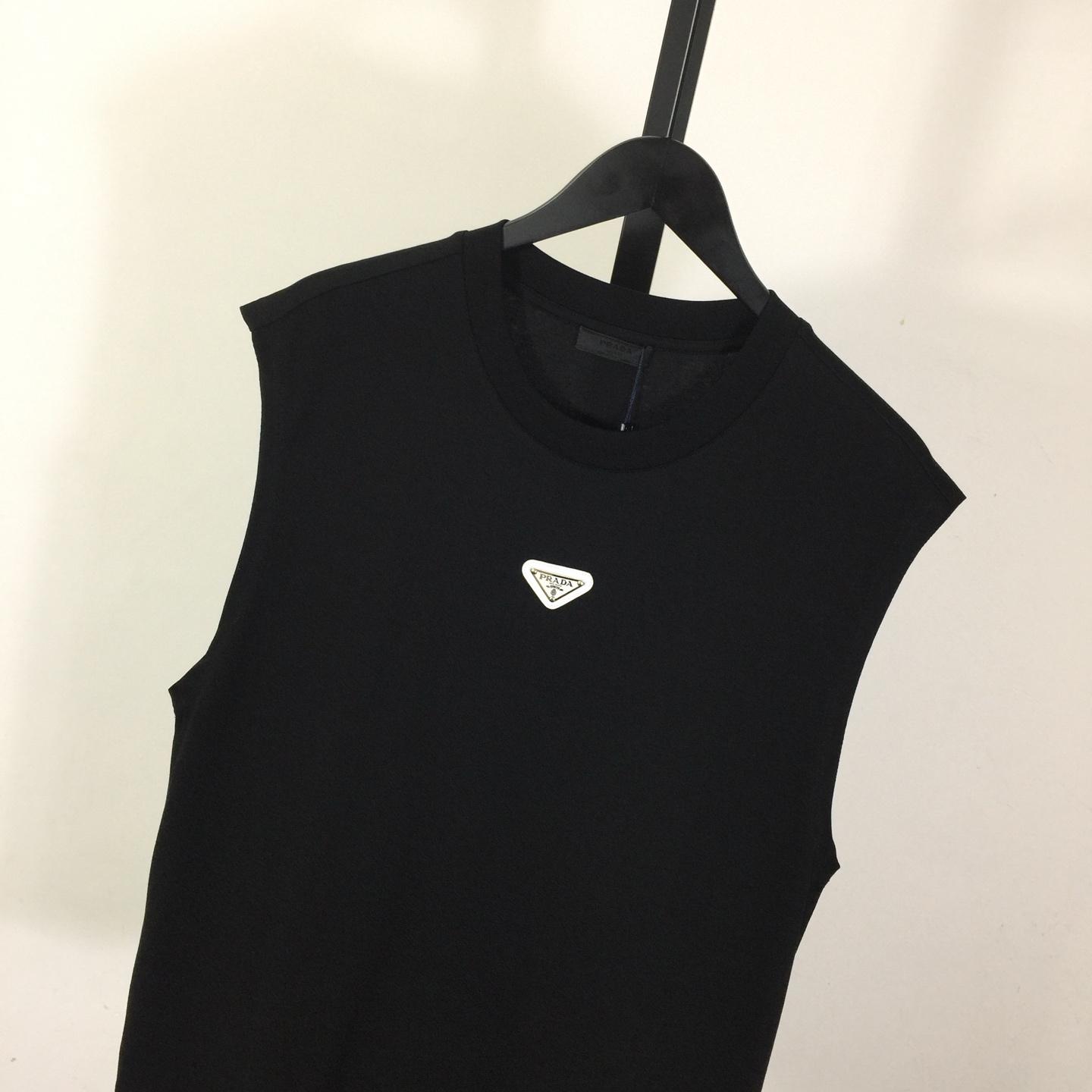 Prada Logo Top - EUR FASHION