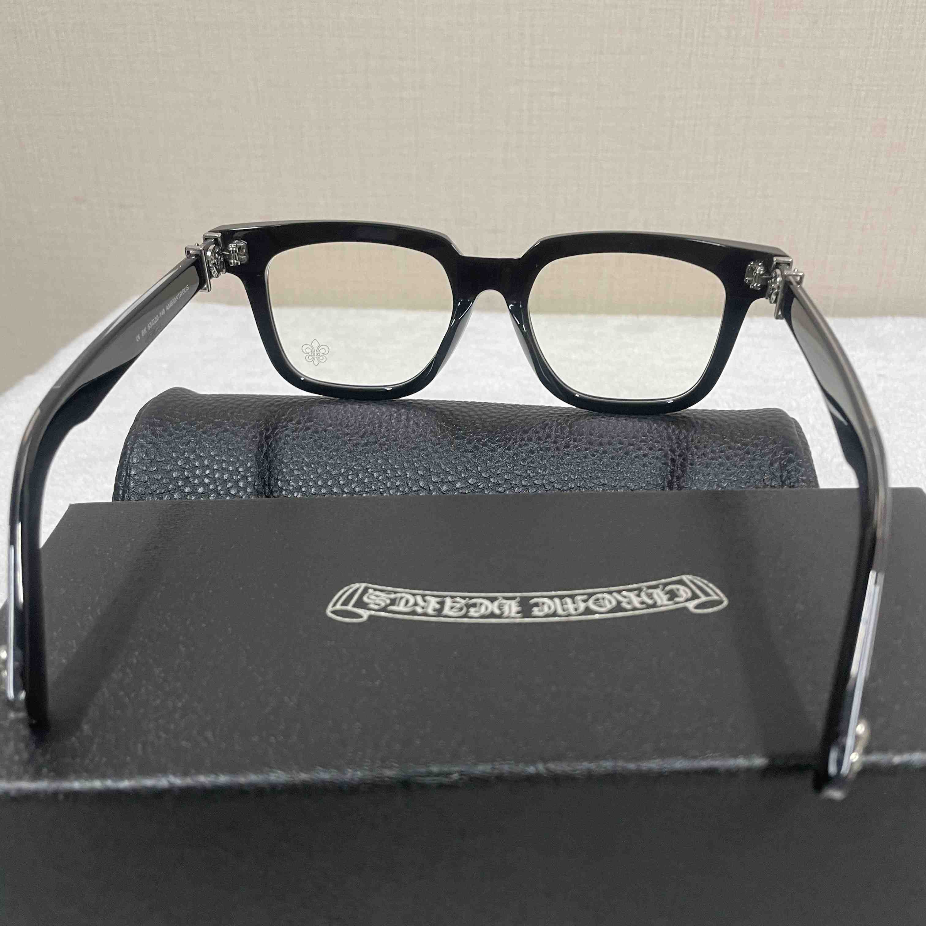 Chrome Hearts Glasses - EUR FASHION