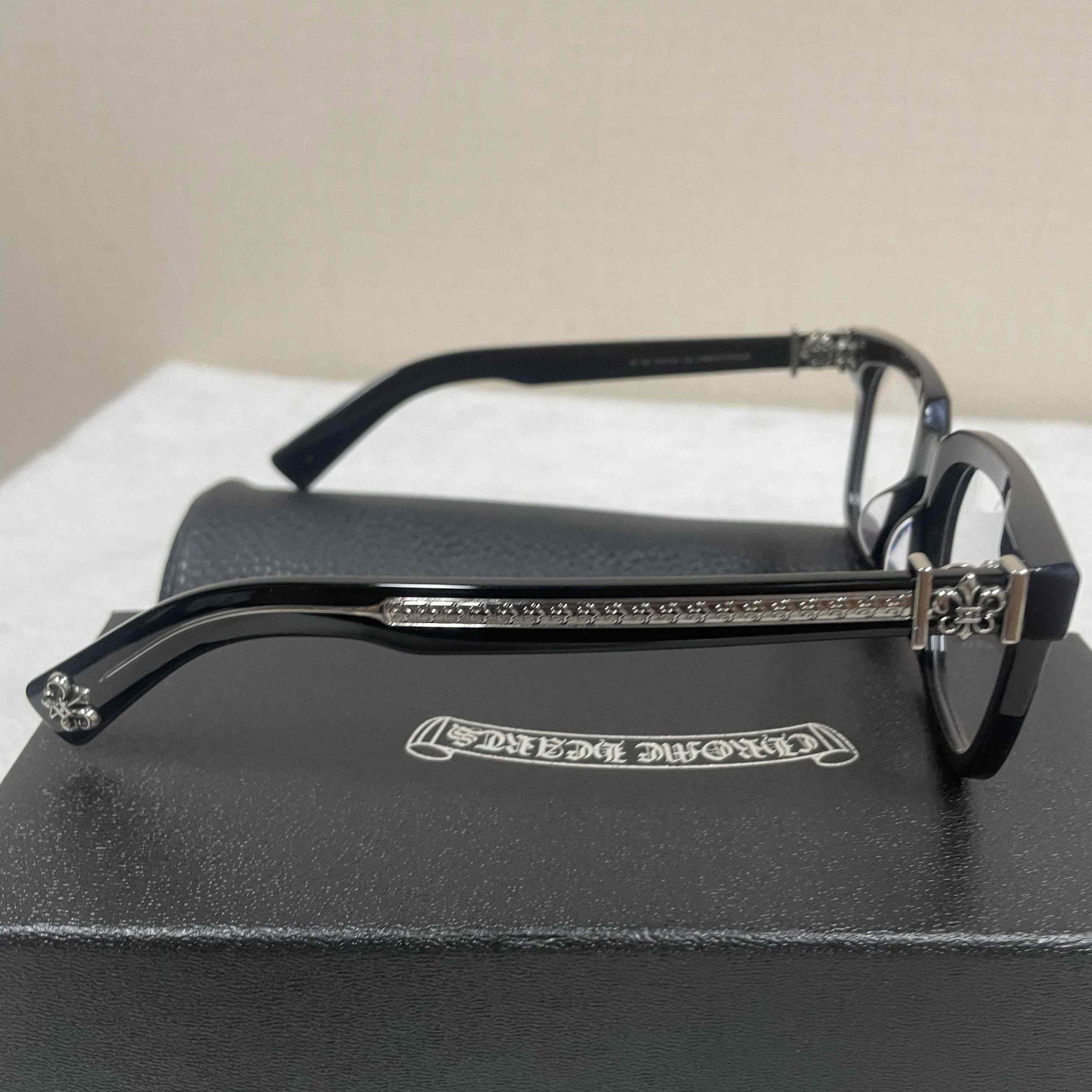 Chrome Hearts Glasses - EUR FASHION