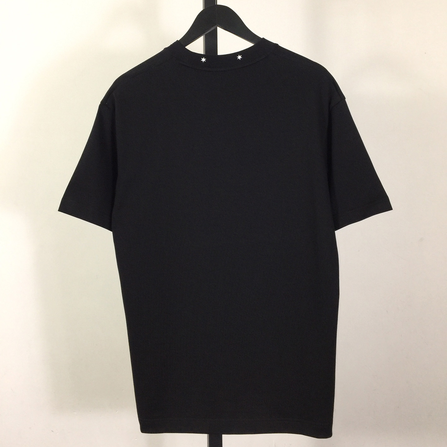 Givenchy T-shirt In Cotton - EUR FASHION