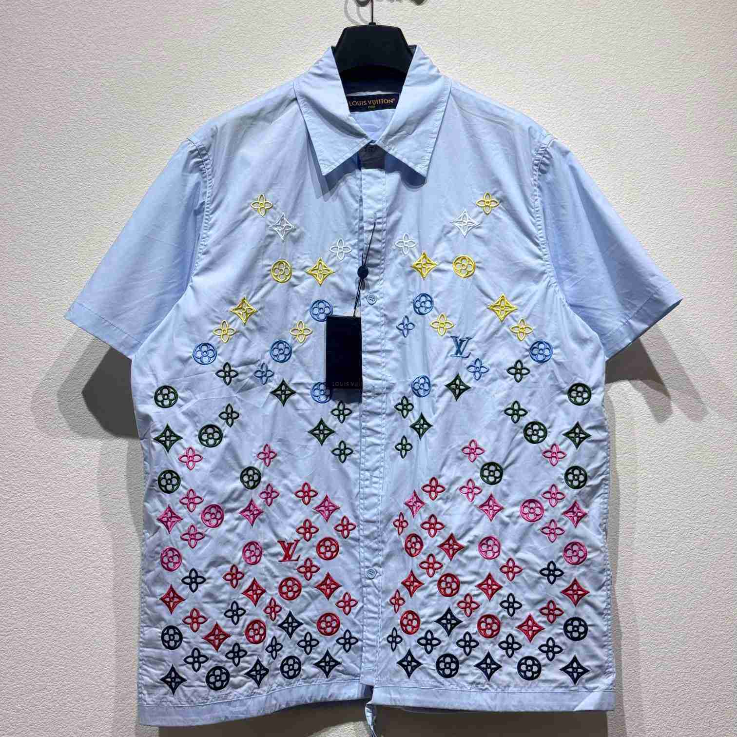 Louis Vuitton Monogram Flowers Embroidered Short-Sleeved Shirt  1AGTPB - EUR FASHION