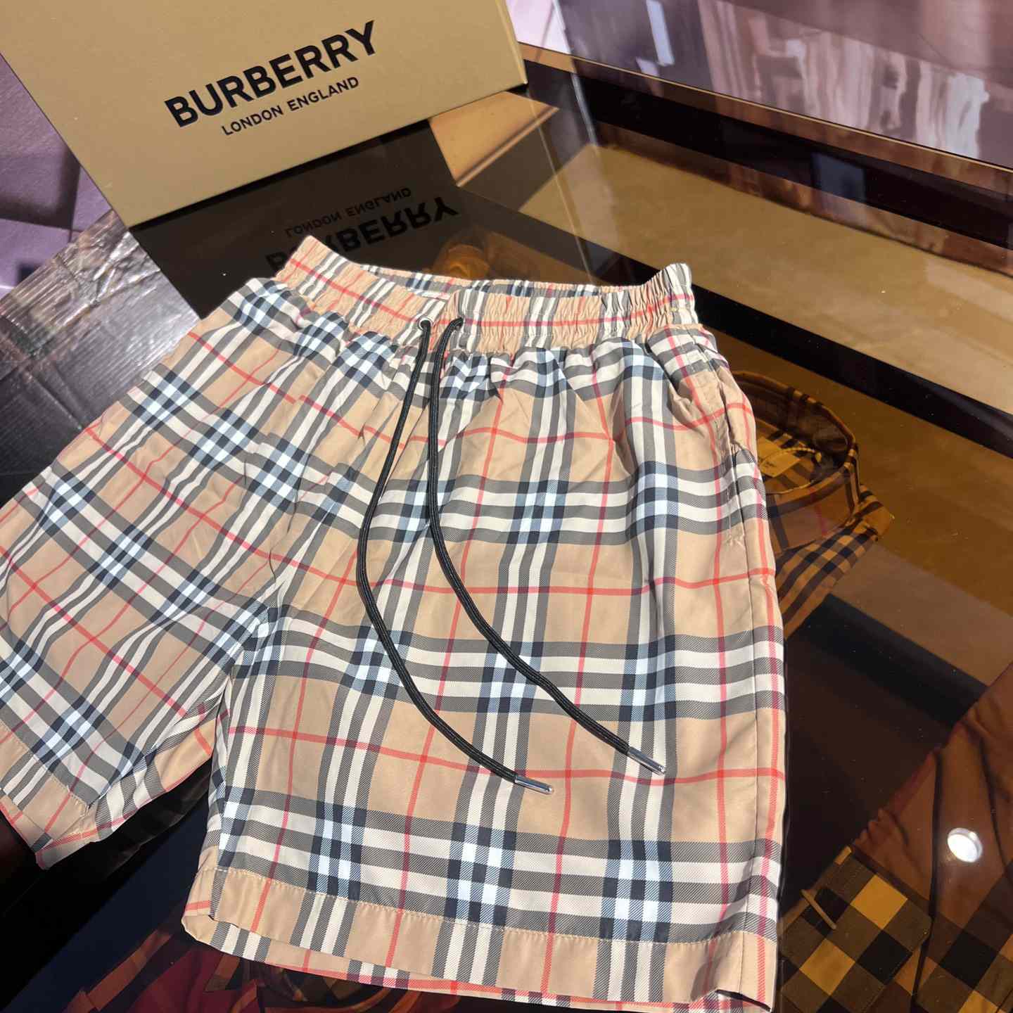 Burberry Shorts - EUR FASHION