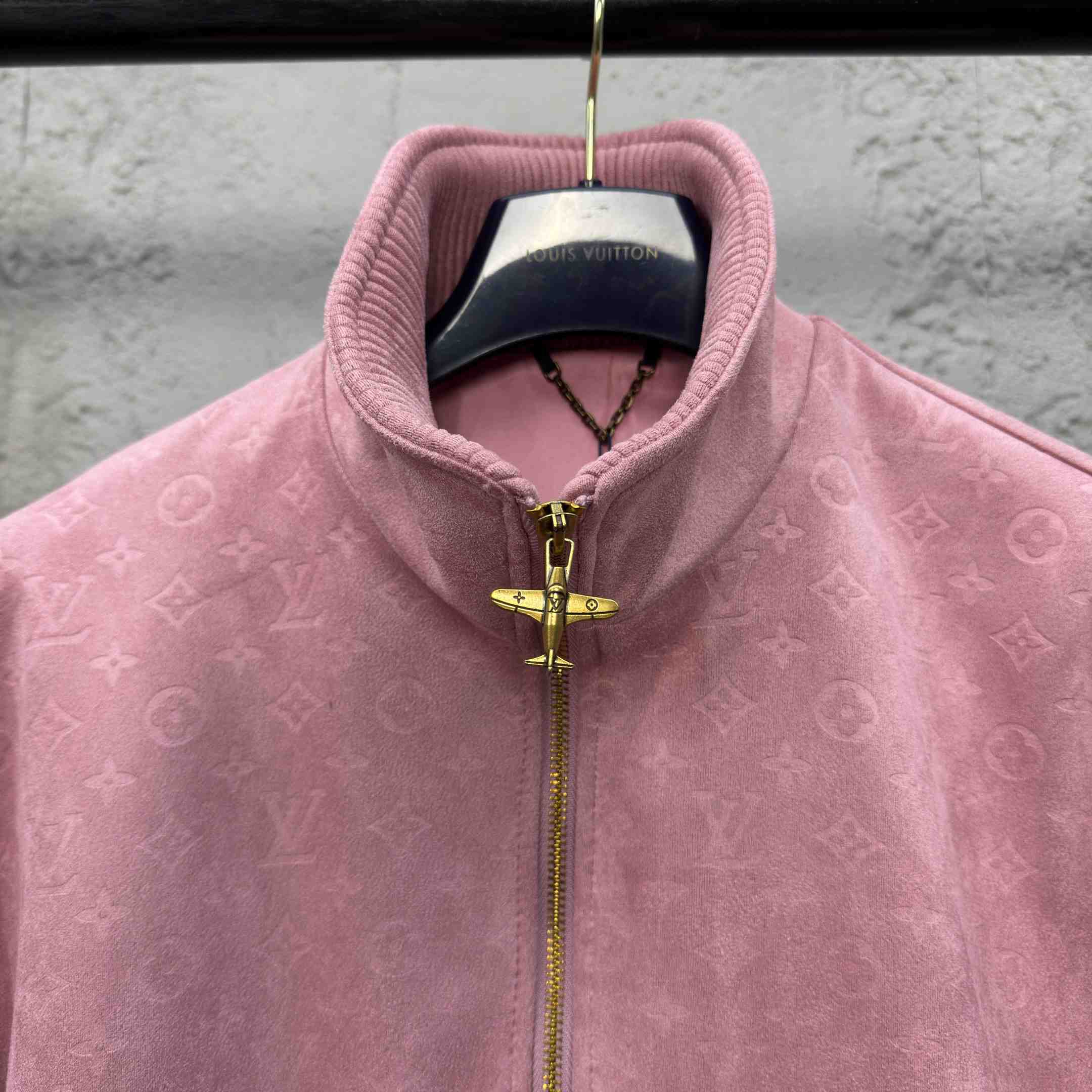 Louis Vuitton Monogram Debossed Leather Tracksuit Jacket   1AHBU4 - EUR FASHION