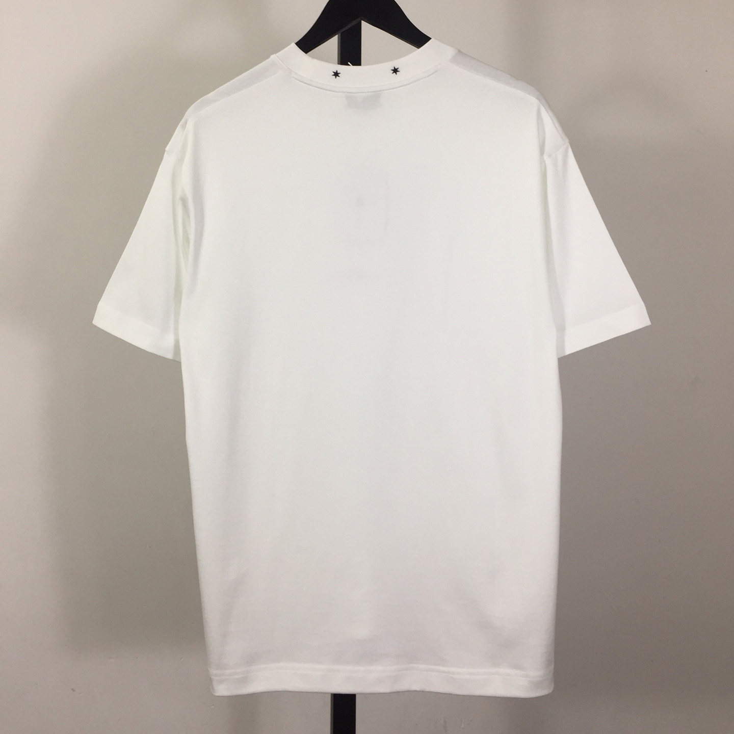 Givenchy T-shirt In Cotton - EUR FASHION