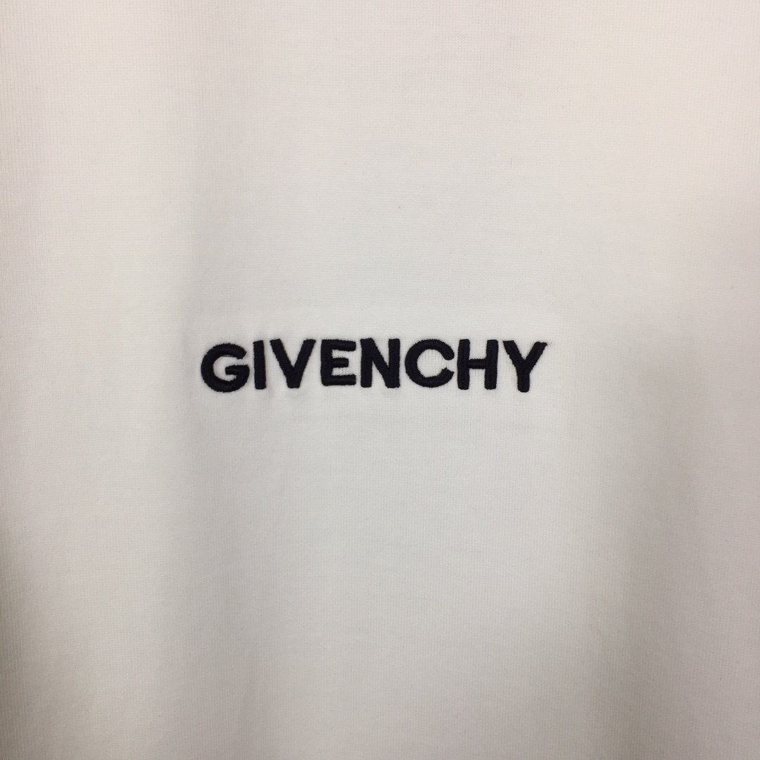 Givenchy T-shirt In Cotton - EUR FASHION