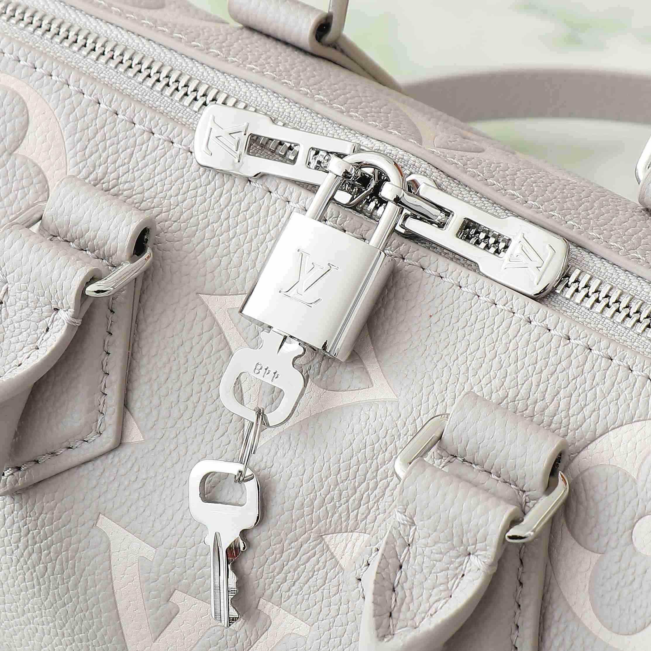 Louis Vuitton Speedy Bandoulière 20   M14207 - EUR FASHION