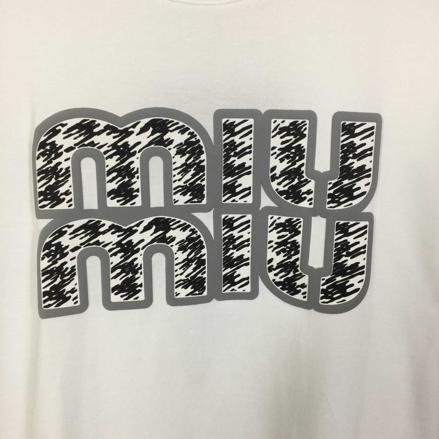 Miu Miu Logo T-shirt - EUR FASHION