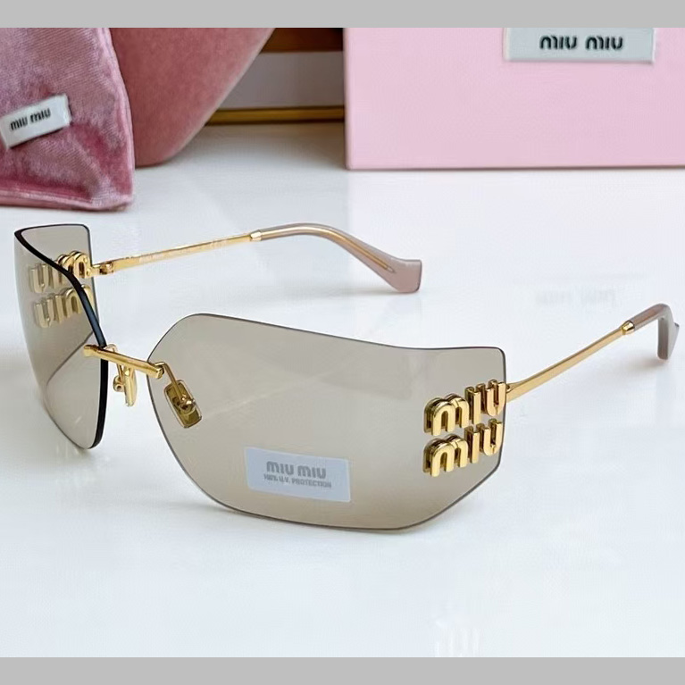 Miu Miu Runway Sunglasses - EUR FASHION