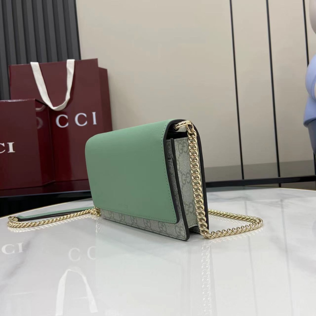 Gucci GG Emblem Wallet On Chain - EUR FASHION