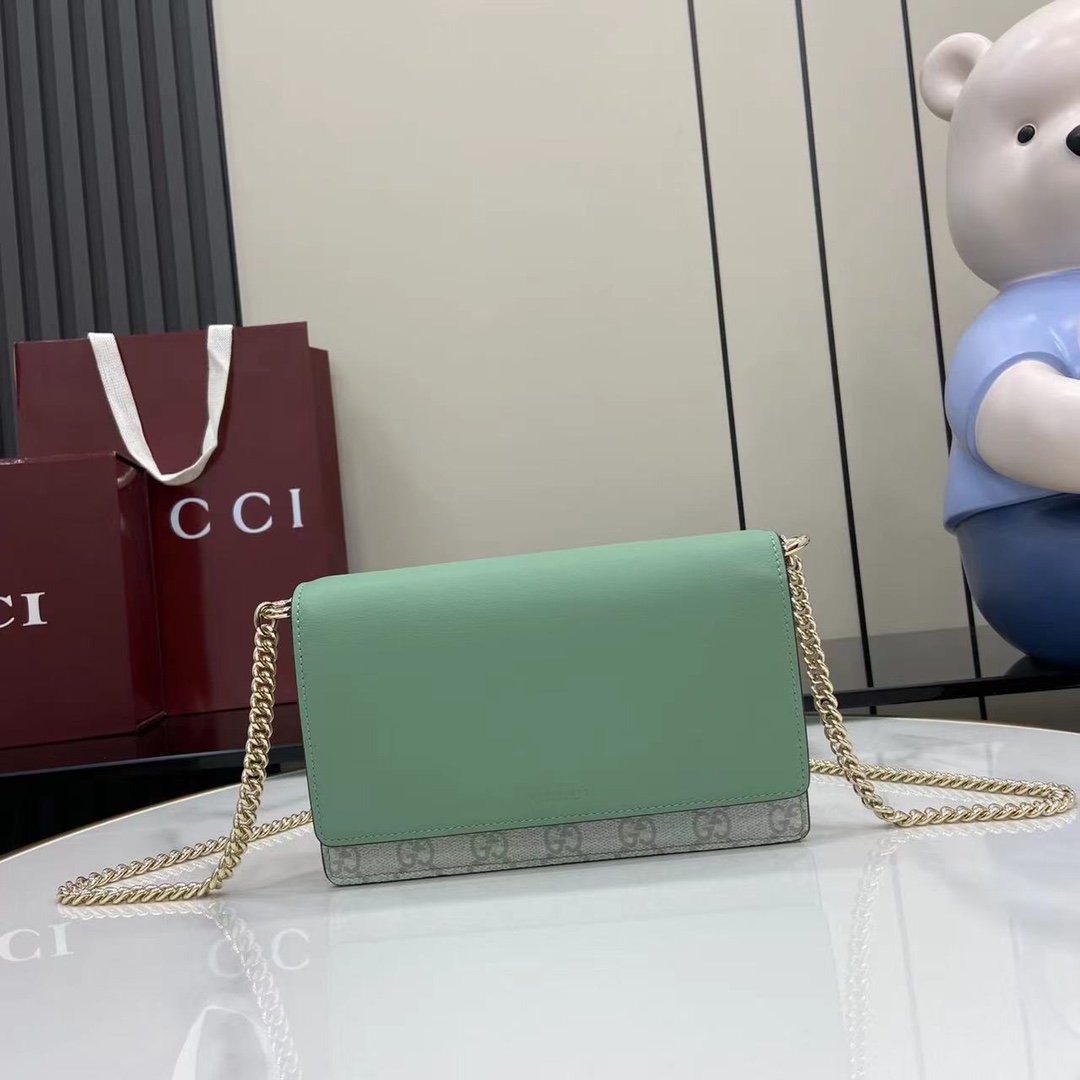 Gucci GG Emblem Wallet On Chain - EUR FASHION