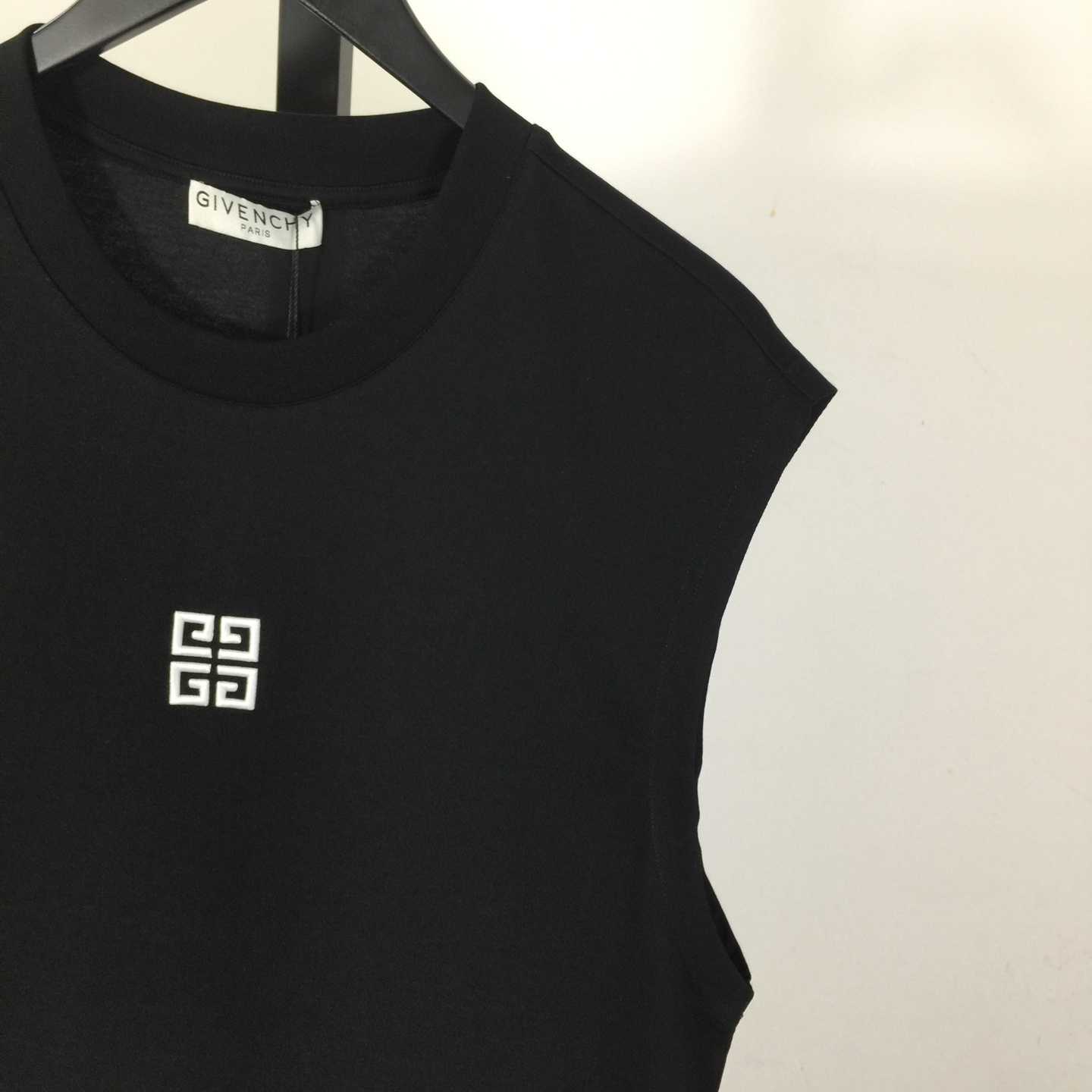 Givenchy Logo Top - EUR FASHION