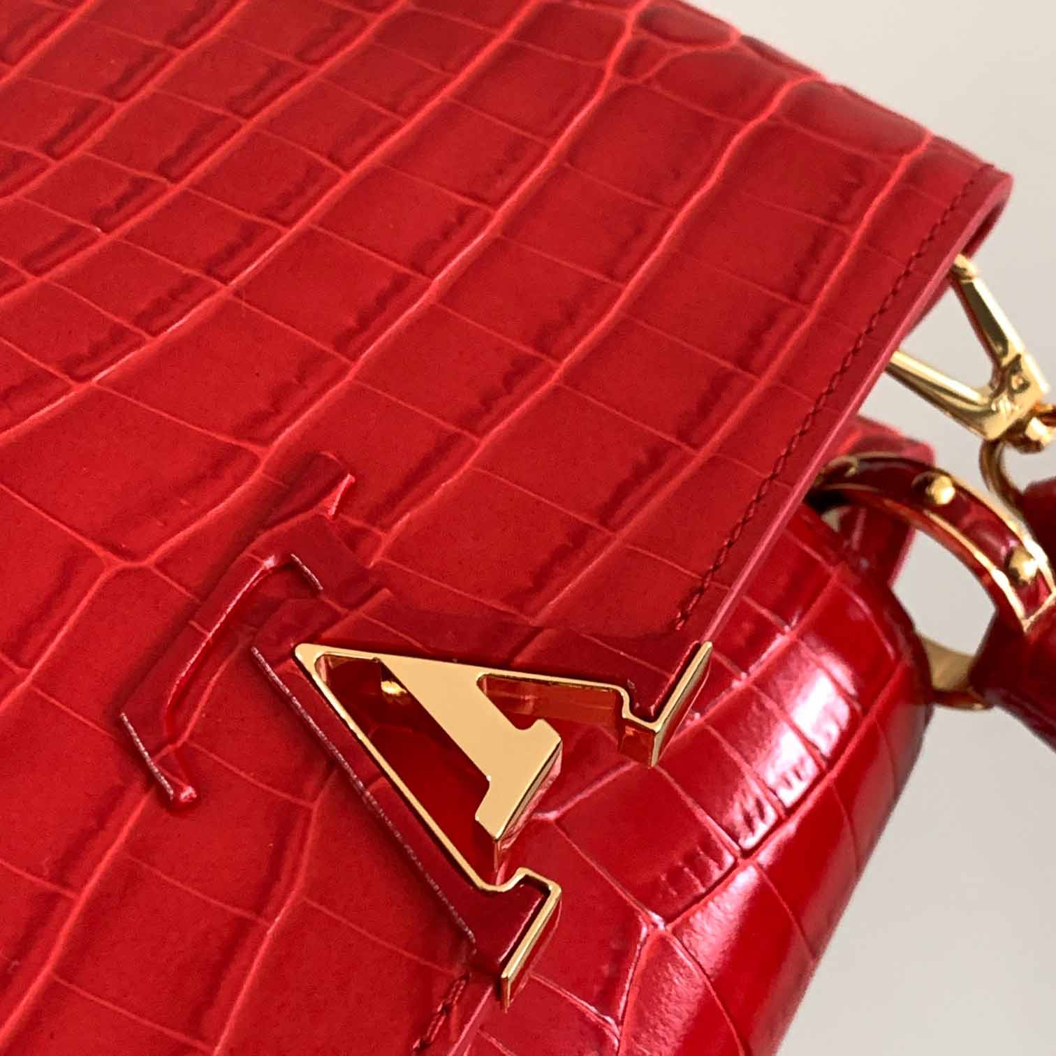 Louis Vuitton Capucines BB   N92173 (27 x 18x9cm) - EUR FASHION