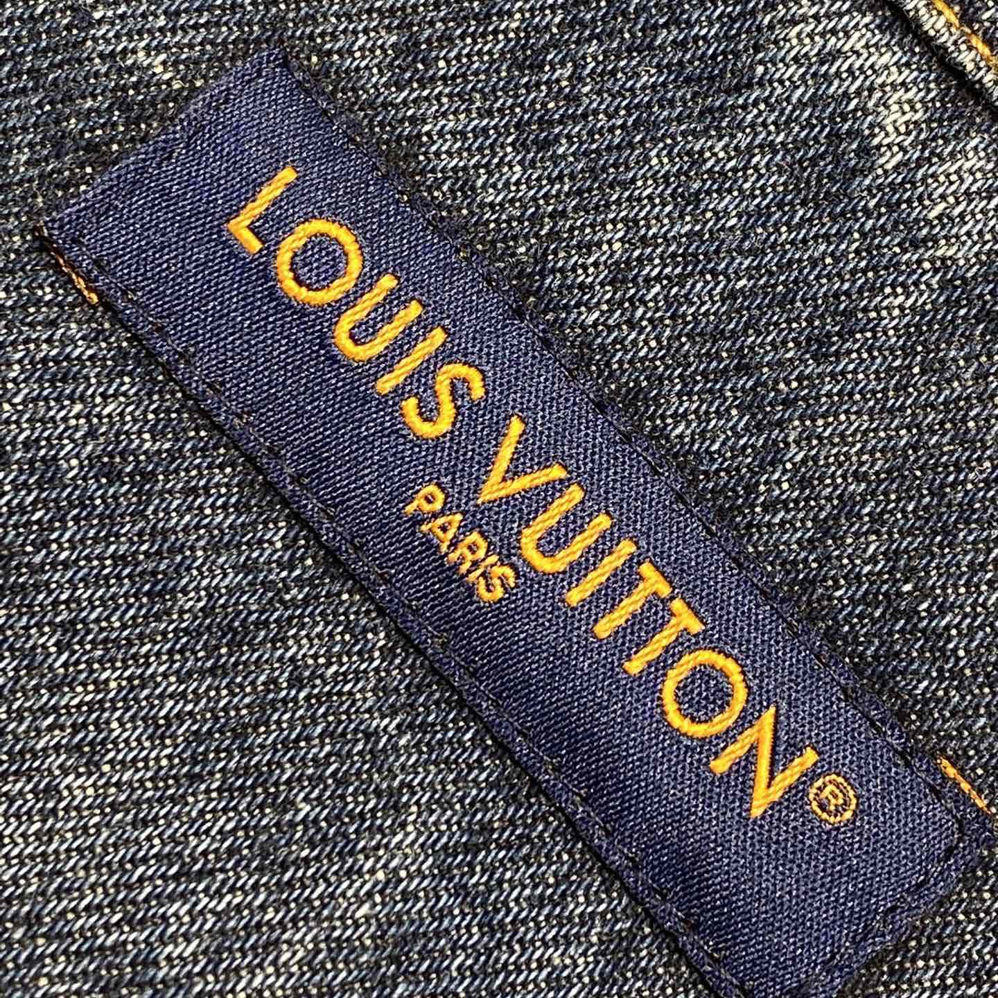 Louis Vuitton Sunfaded Effect Denim Long-Sleeved Shirt   1AHCI4 - EUR FASHION