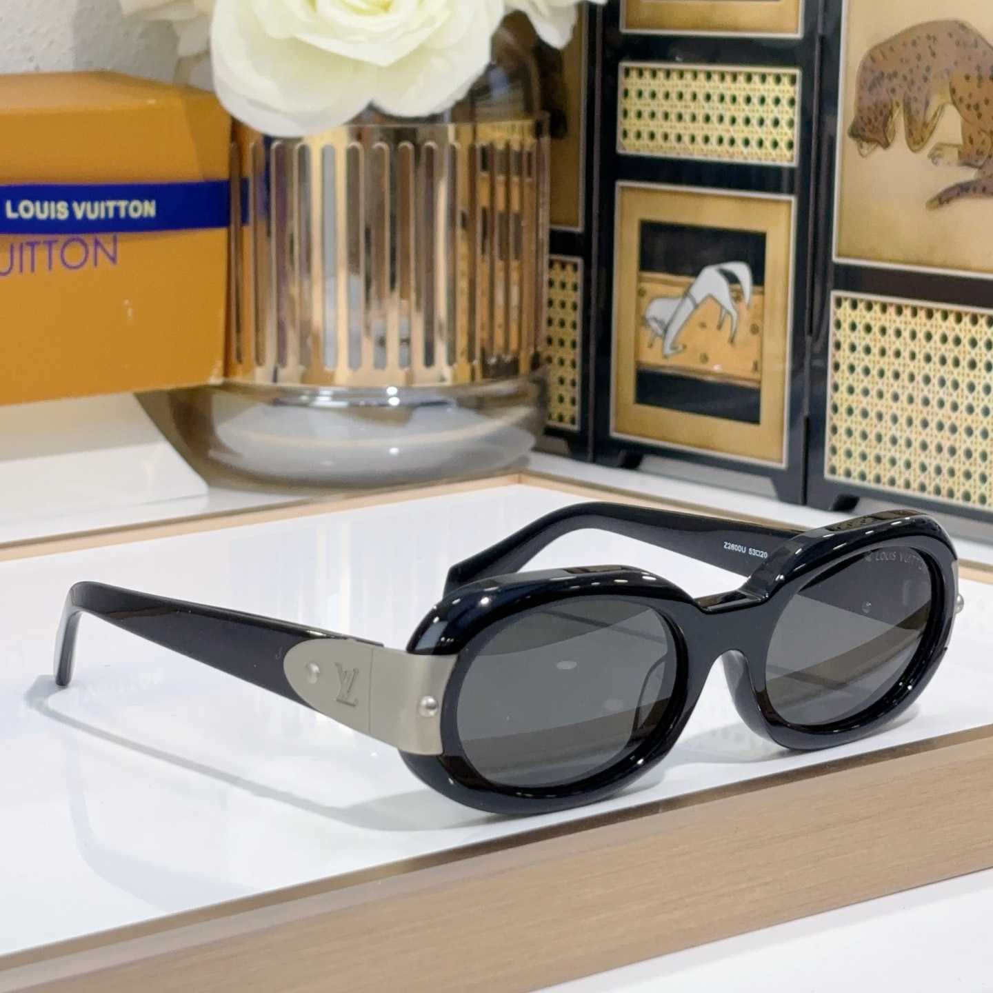 Louis Vuitton LV Hinge Sunglasses  Z2600U - EUR FASHION