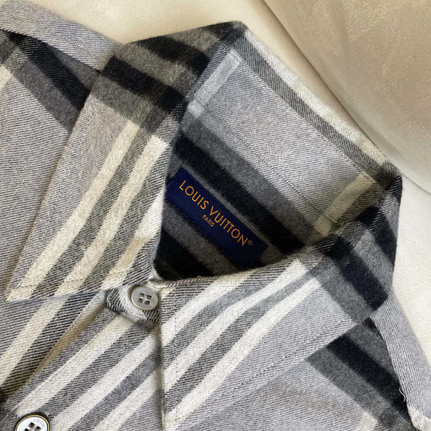 Louis Vuitton Long-Sleeved Cotton Flannel Shirt  1AFXST - EUR FASHION