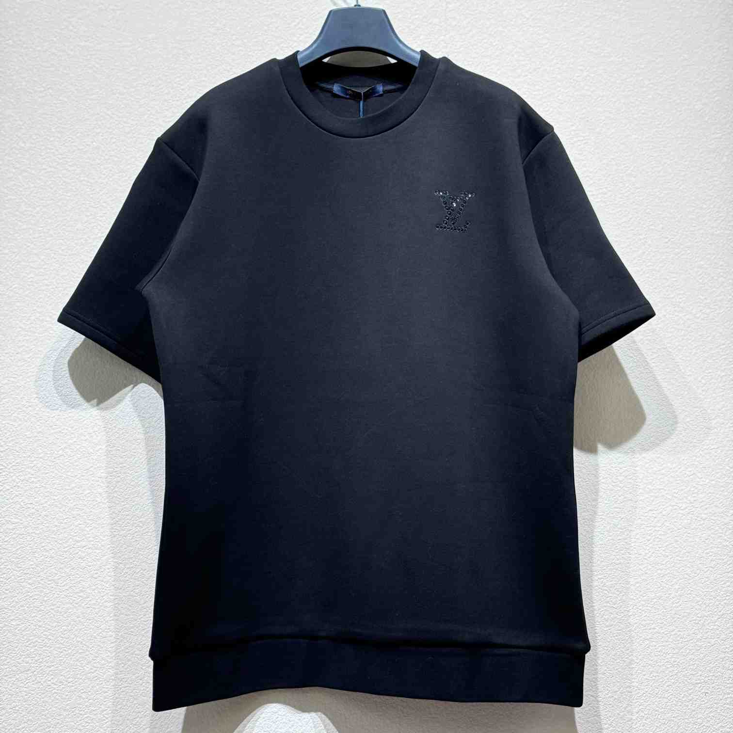 Louis Vuitton LV Embellished Jersey T-Shirt  1AGTT1 - EUR FASHION