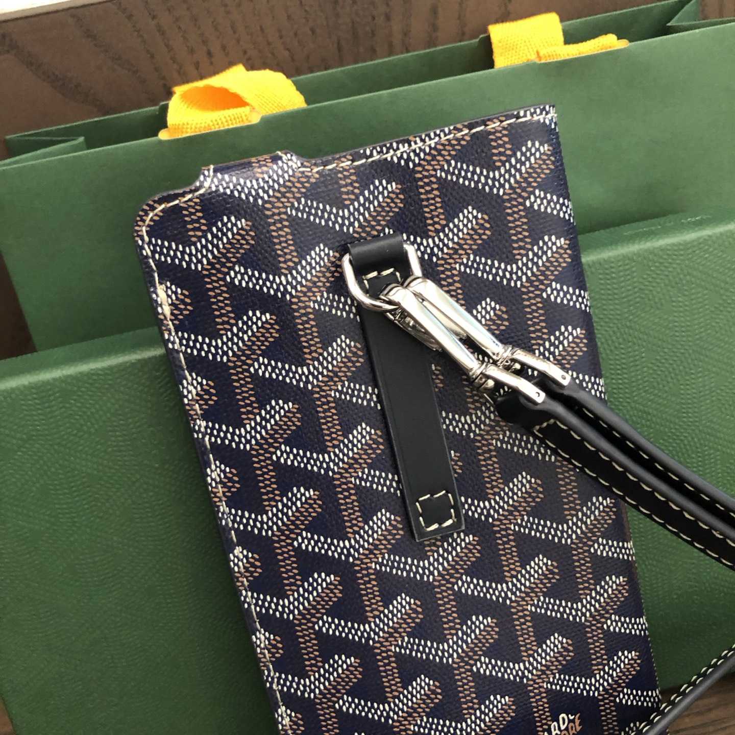 Goyard Montmartre GM Case - EUR FASHION