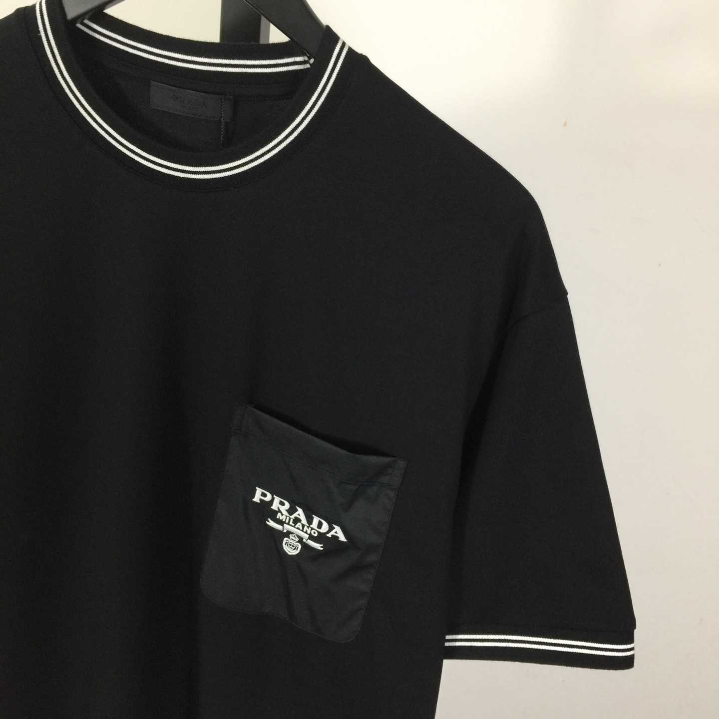 Prada T-shirt With Nylon Pocket And Letter Print - EUR FASHION